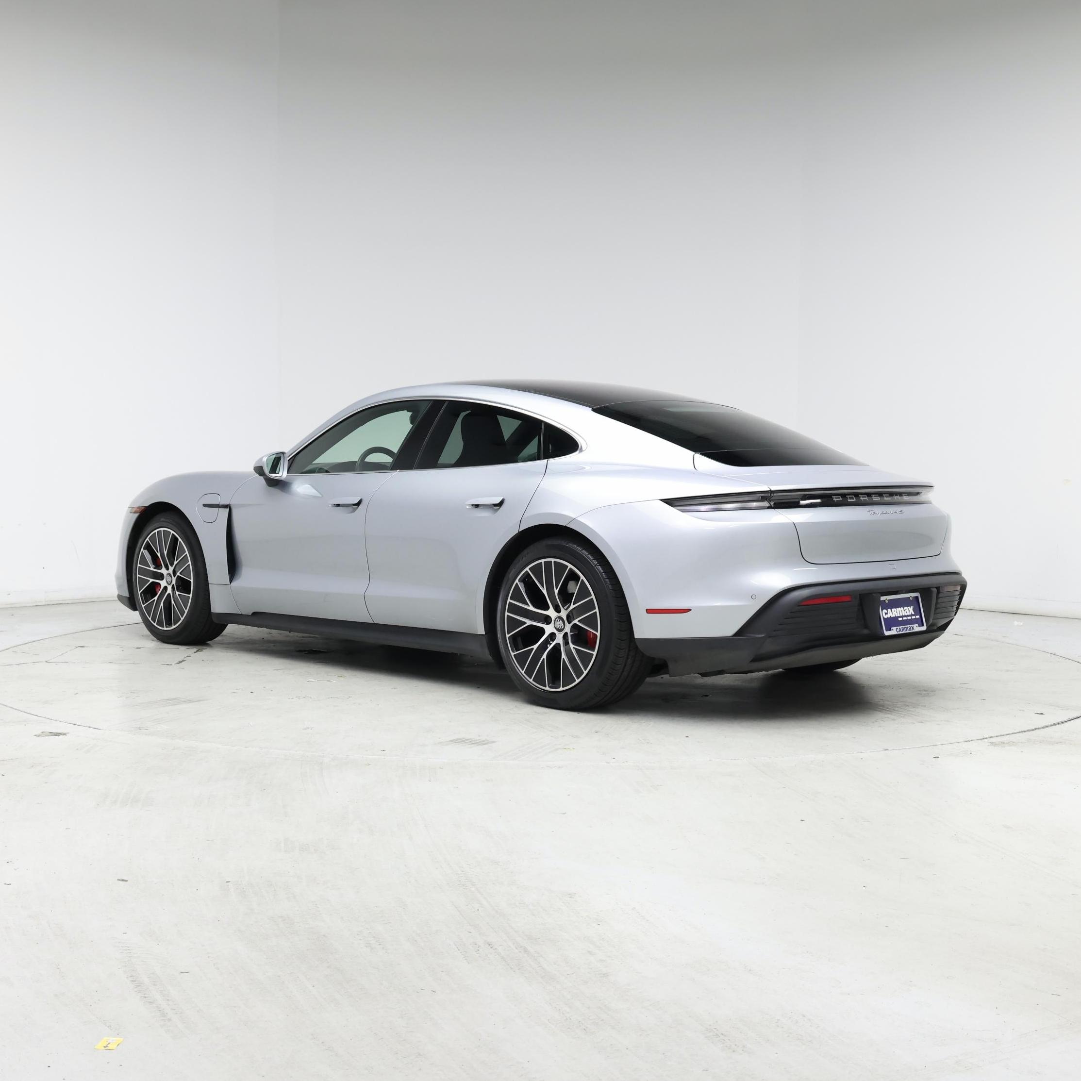 Thumbnail: 2021 Porsche Taycan - 2