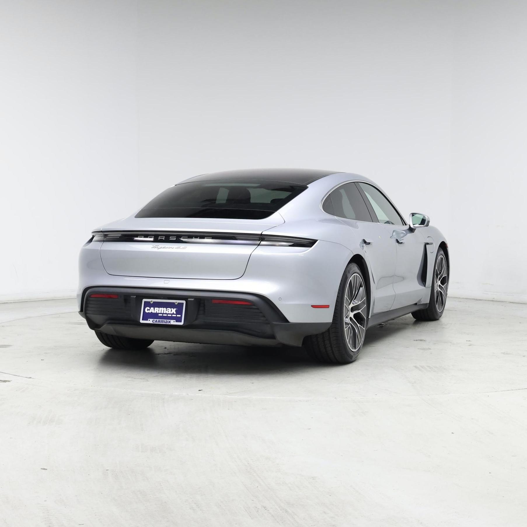 Thumbnail: 2021 Porsche Taycan - 8