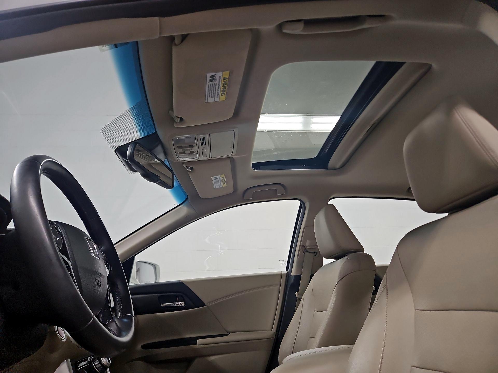 Thumbnail: 2015 Honda Accord - 20