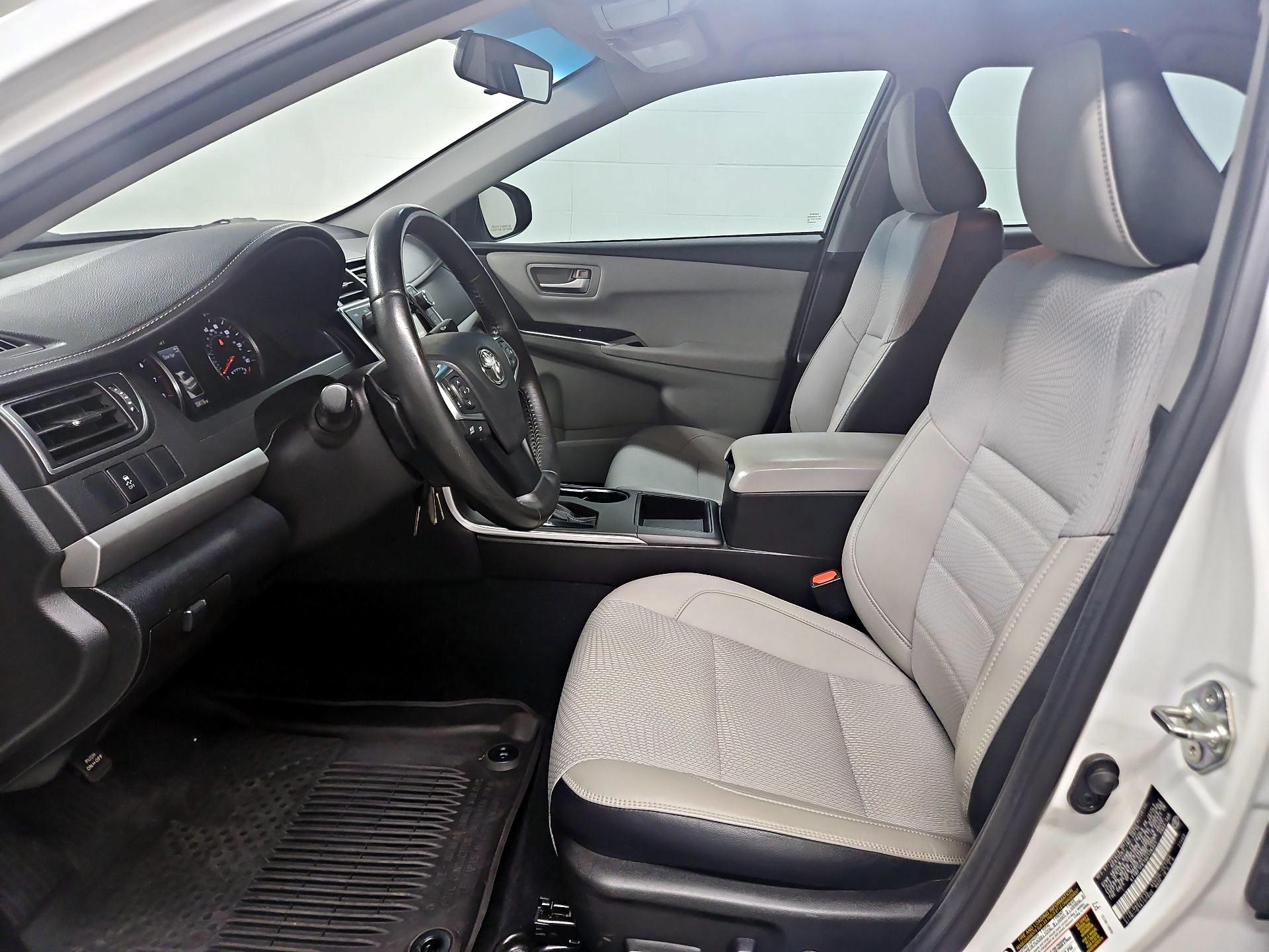 Thumbnail: 2016 Toyota Camry - 11