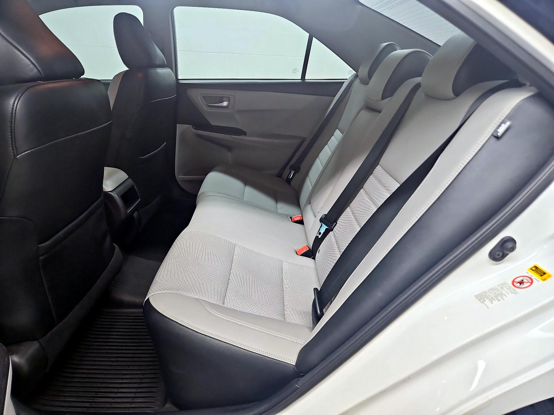 Thumbnail: 2016 Toyota Camry - 19