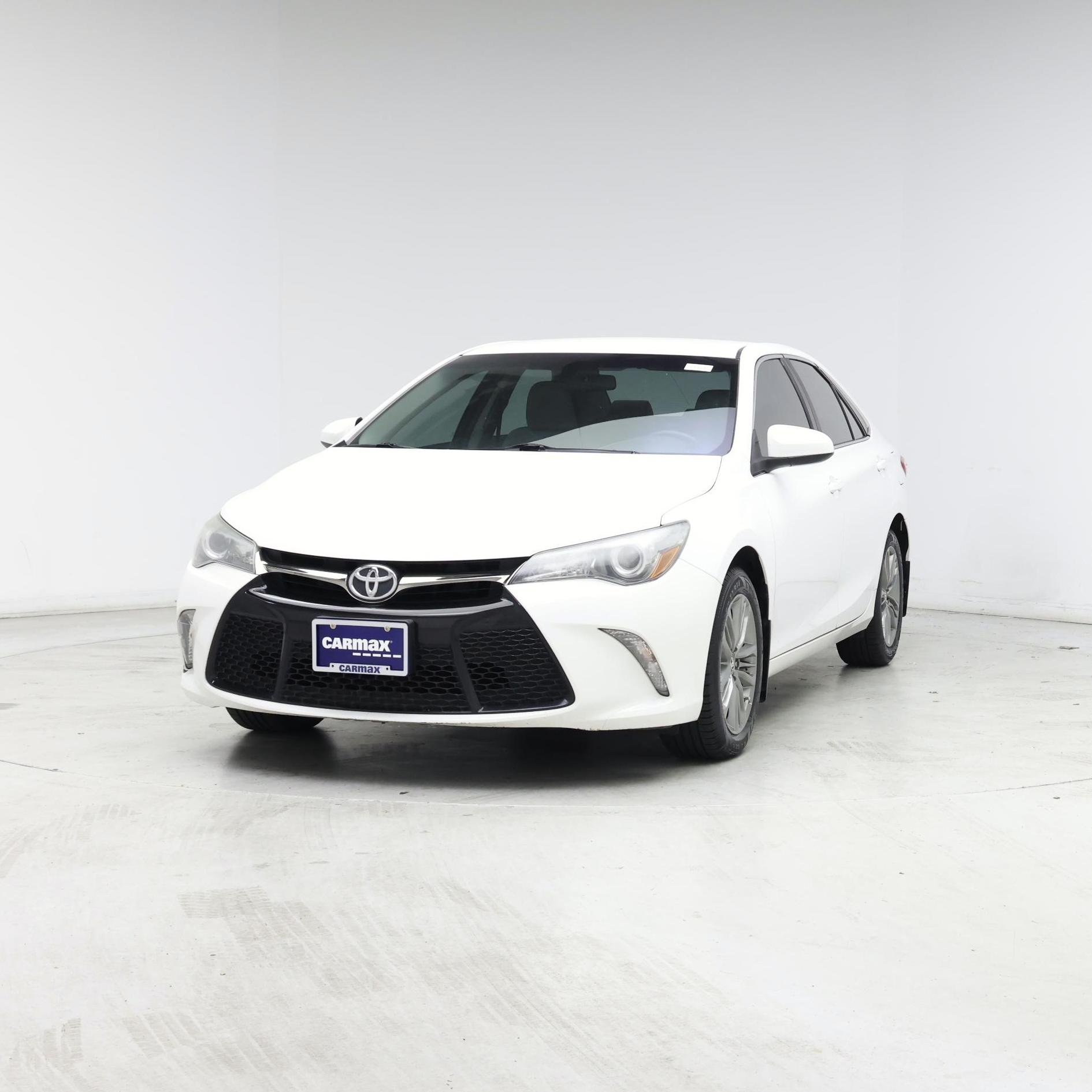 Thumbnail: 2016 Toyota Camry - 4