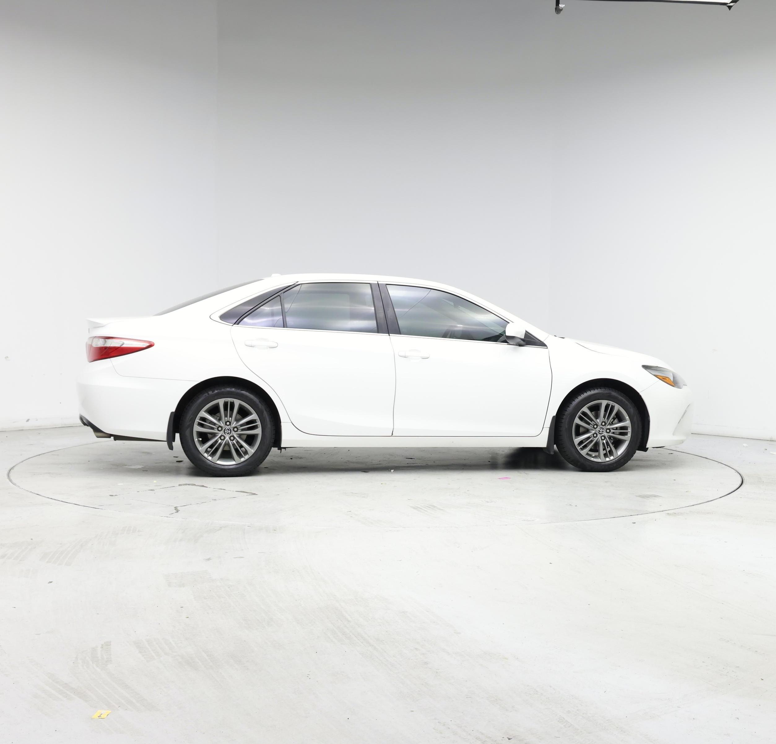 Thumbnail: 2016 Toyota Camry - 7