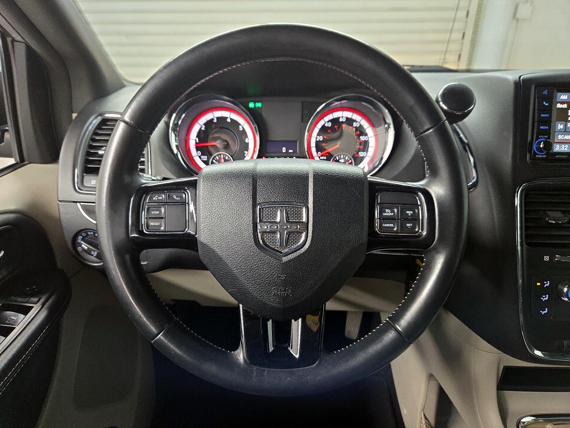 Thumbnail: 2018 Dodge Grand Caravan - 10