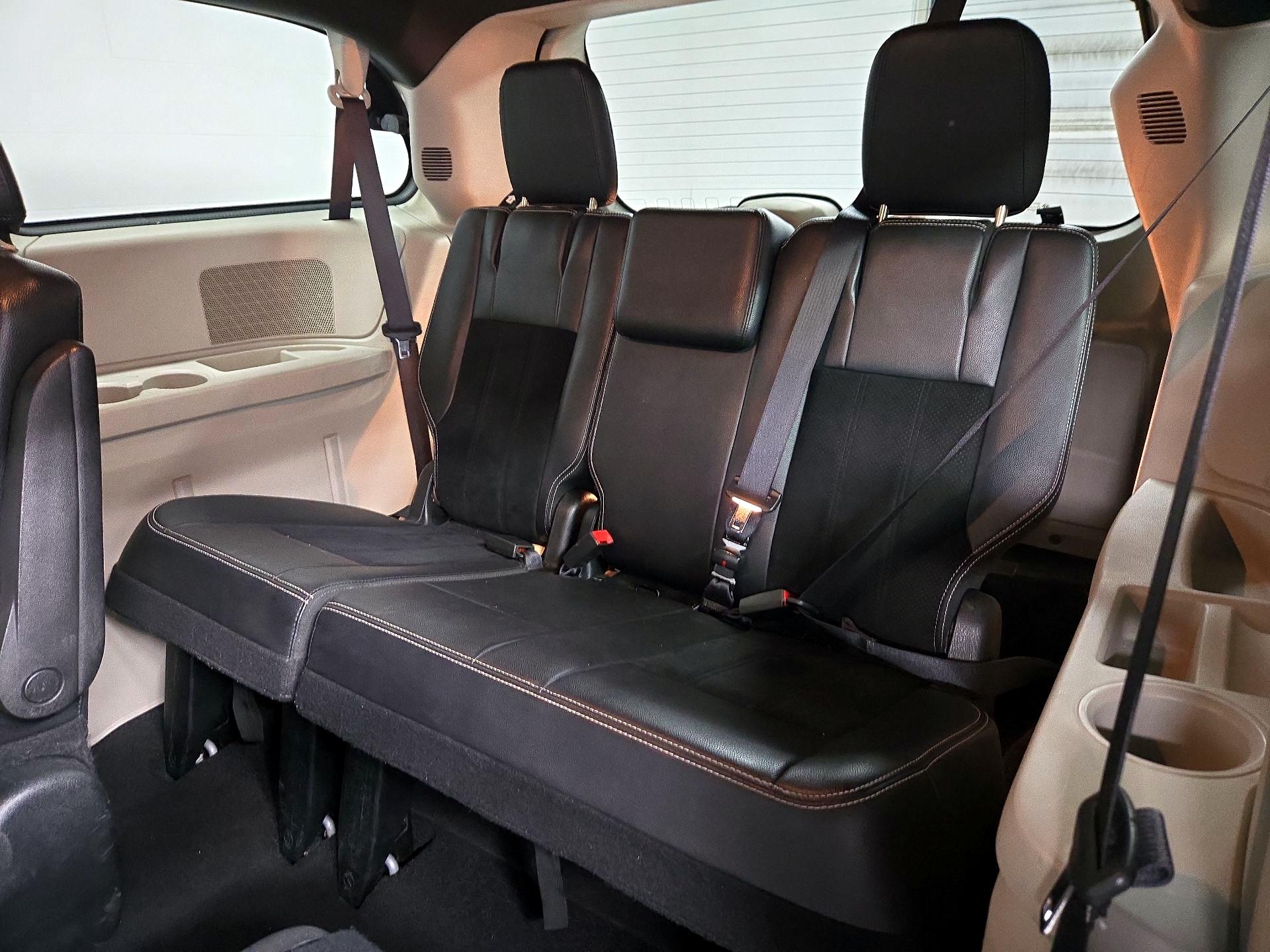 Thumbnail: 2018 Dodge Grand Caravan - 20