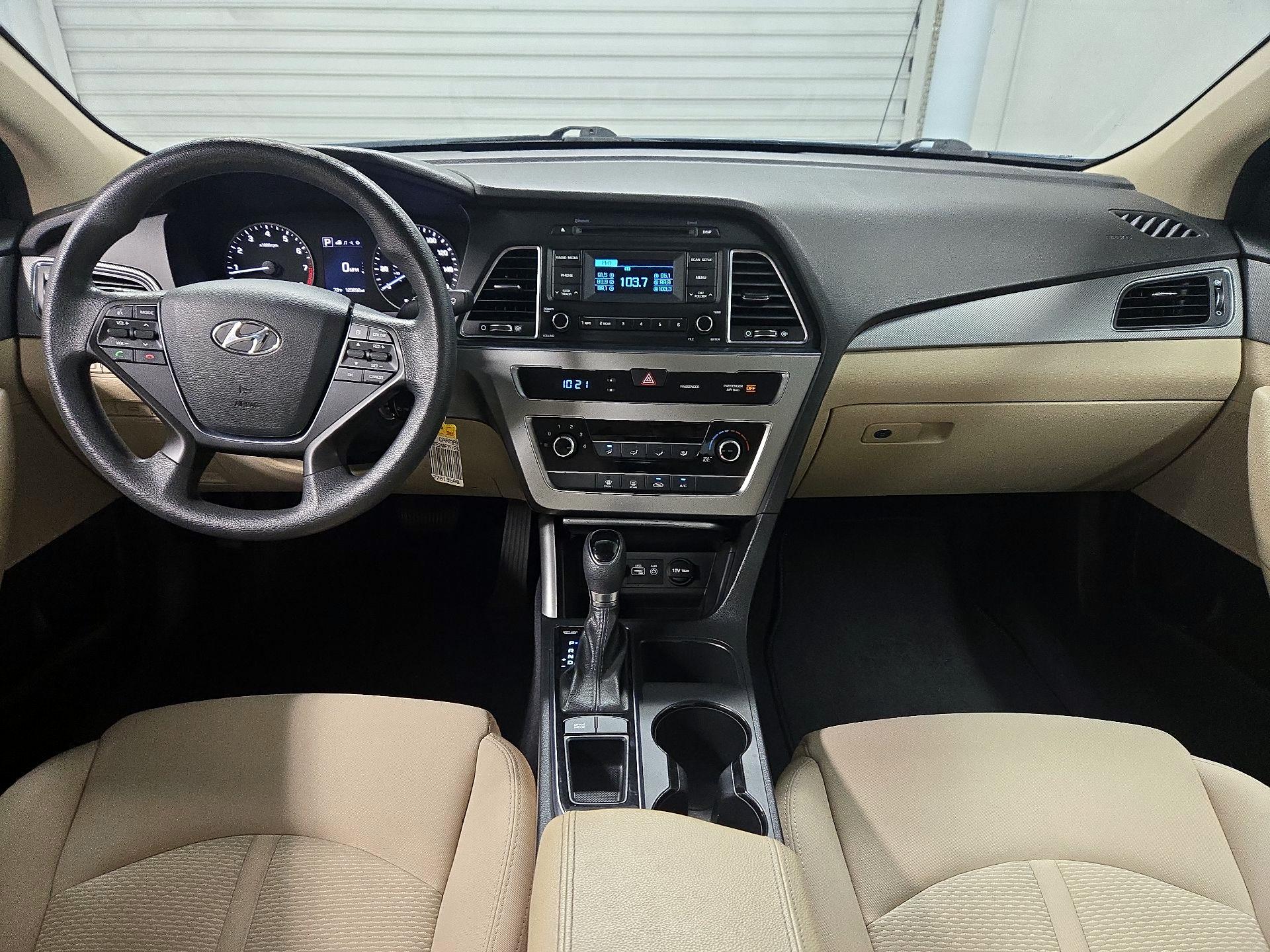 Thumbnail: 2015 Hyundai Sonata - 9