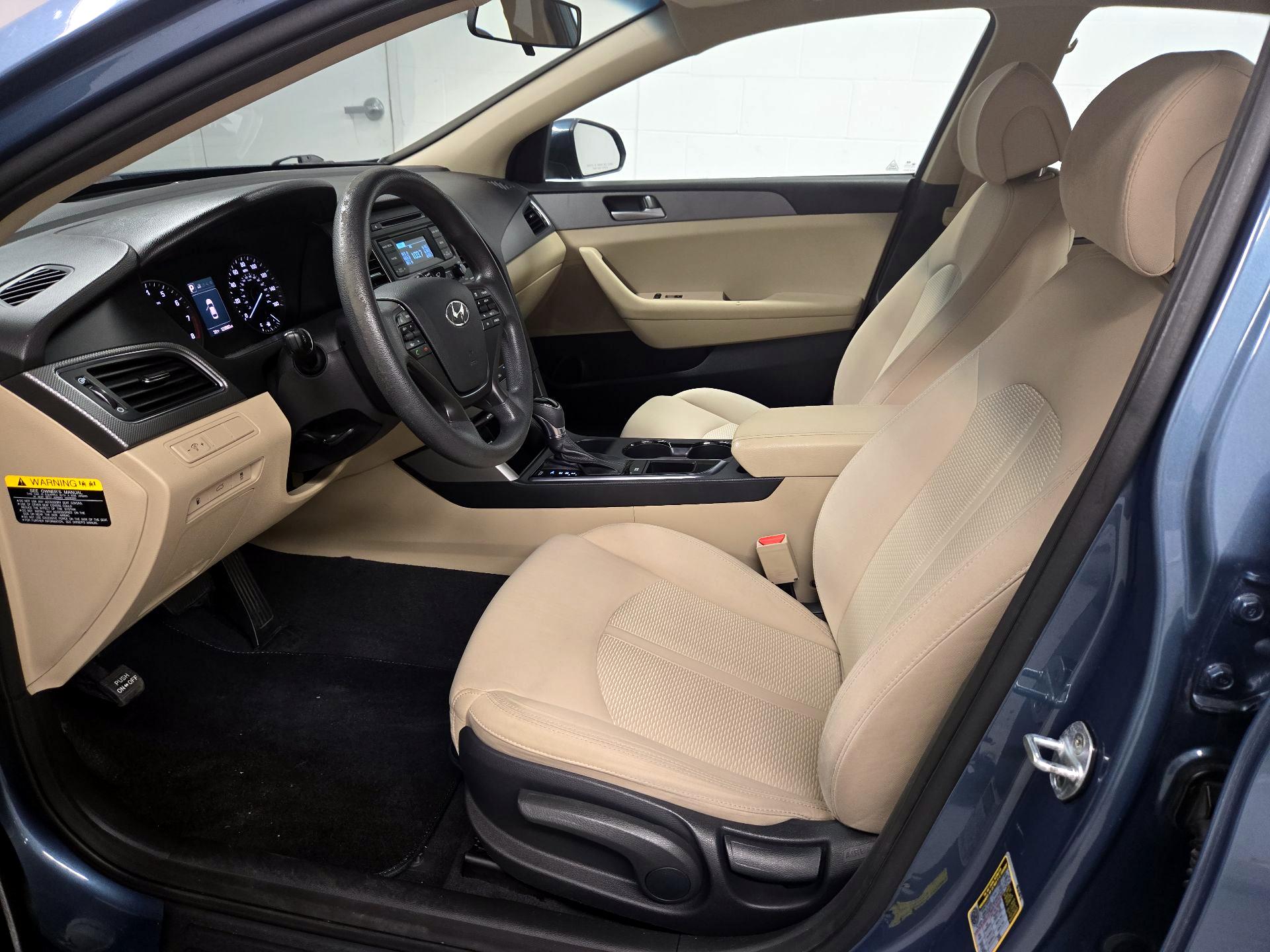 Thumbnail: 2015 Hyundai Sonata - 11