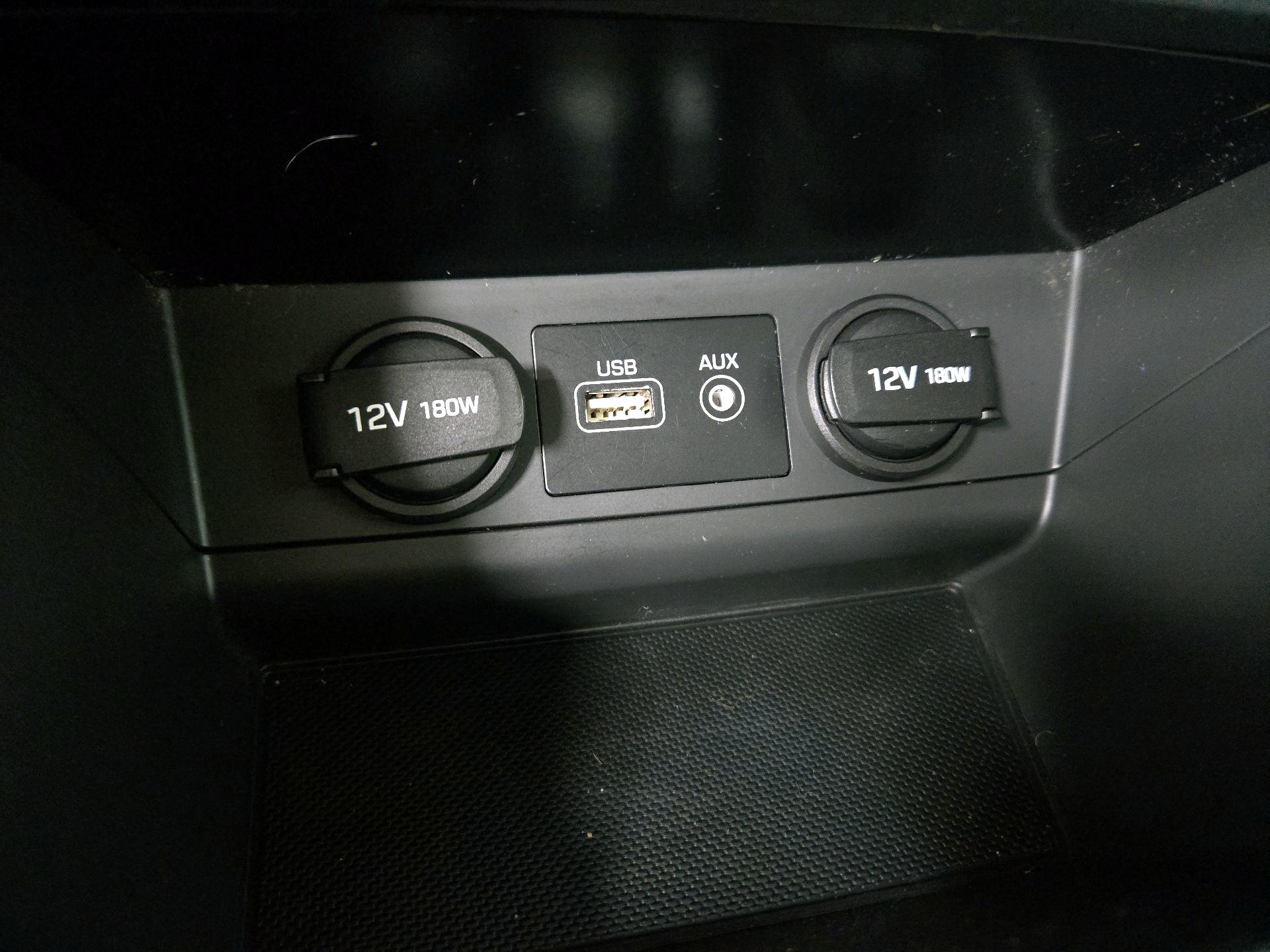 Thumbnail: 2015 Hyundai Sonata - 17