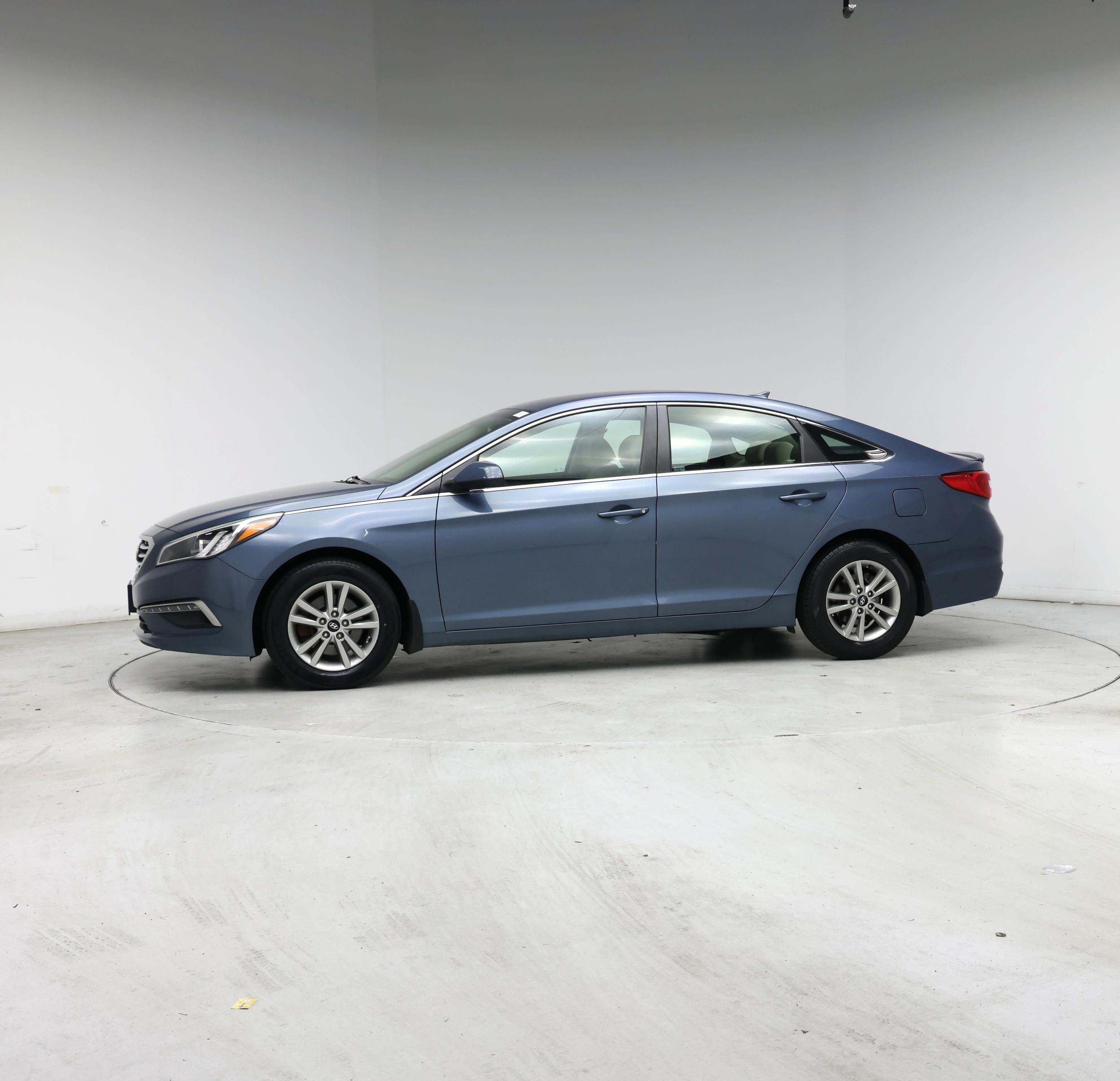 Thumbnail: 2015 Hyundai Sonata - 3