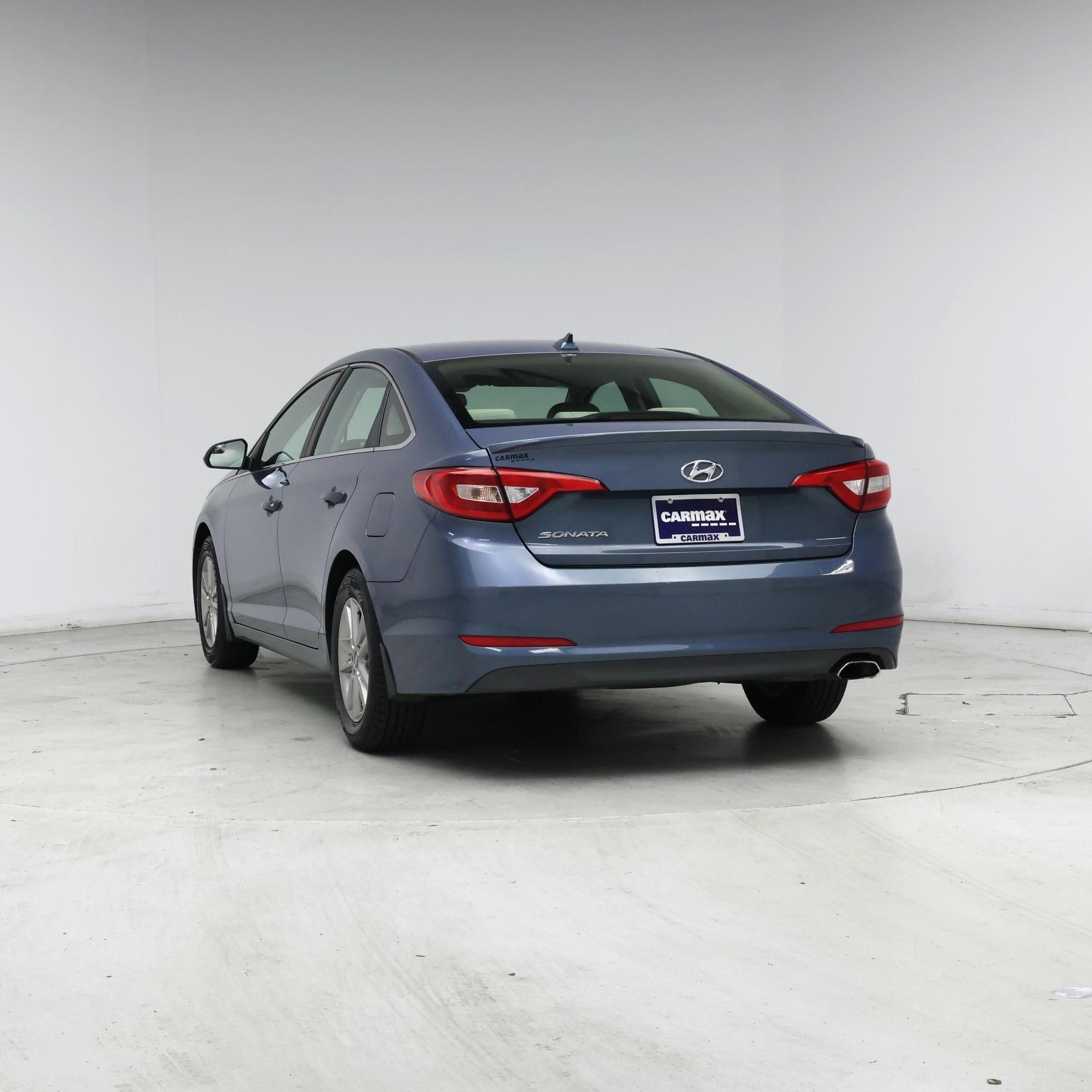 Thumbnail: 2015 Hyundai Sonata - 6