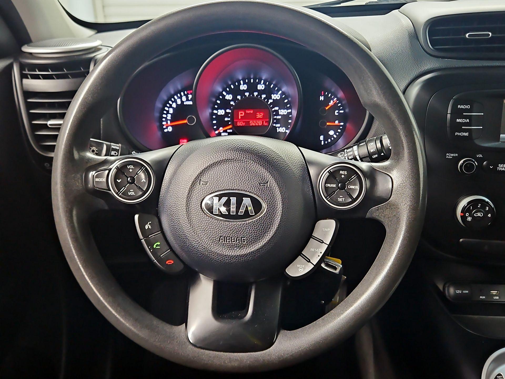 Thumbnail: 2016 Kia Soul - 10
