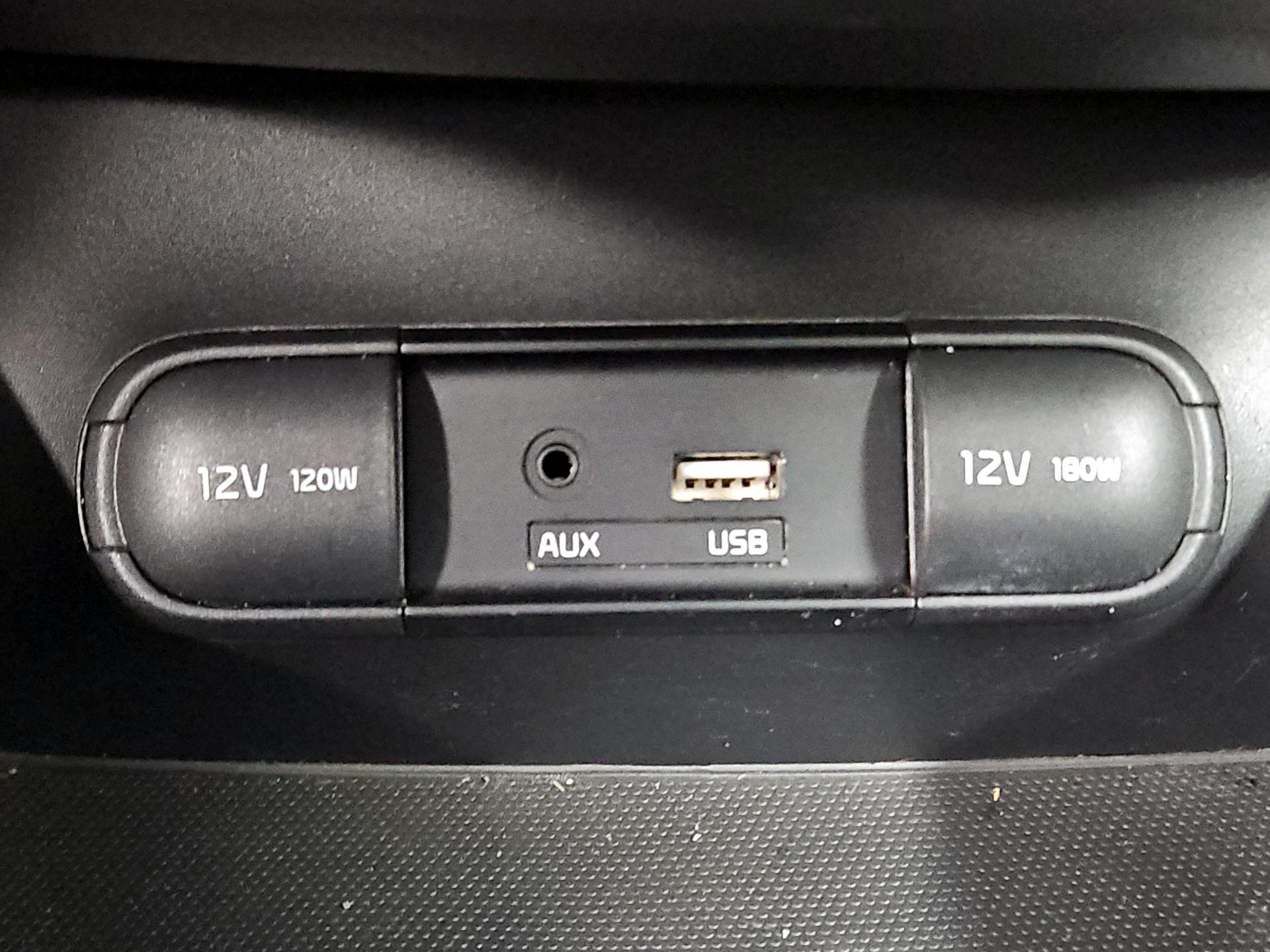 Thumbnail: 2016 Kia Soul - 18