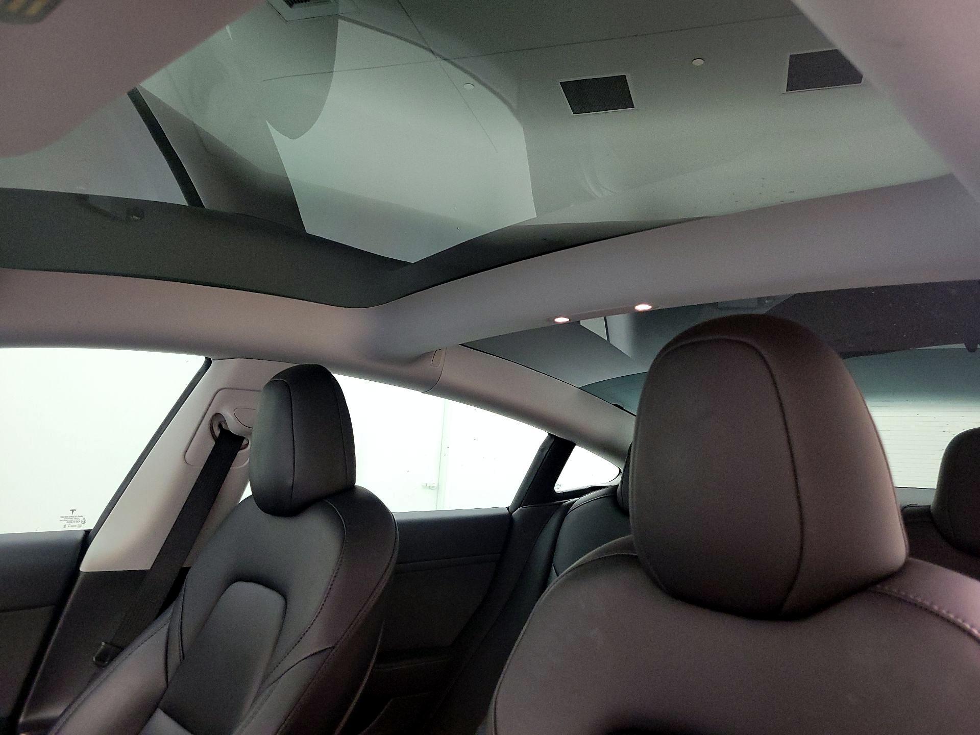 Thumbnail: 2023 Tesla Model 3 - 18