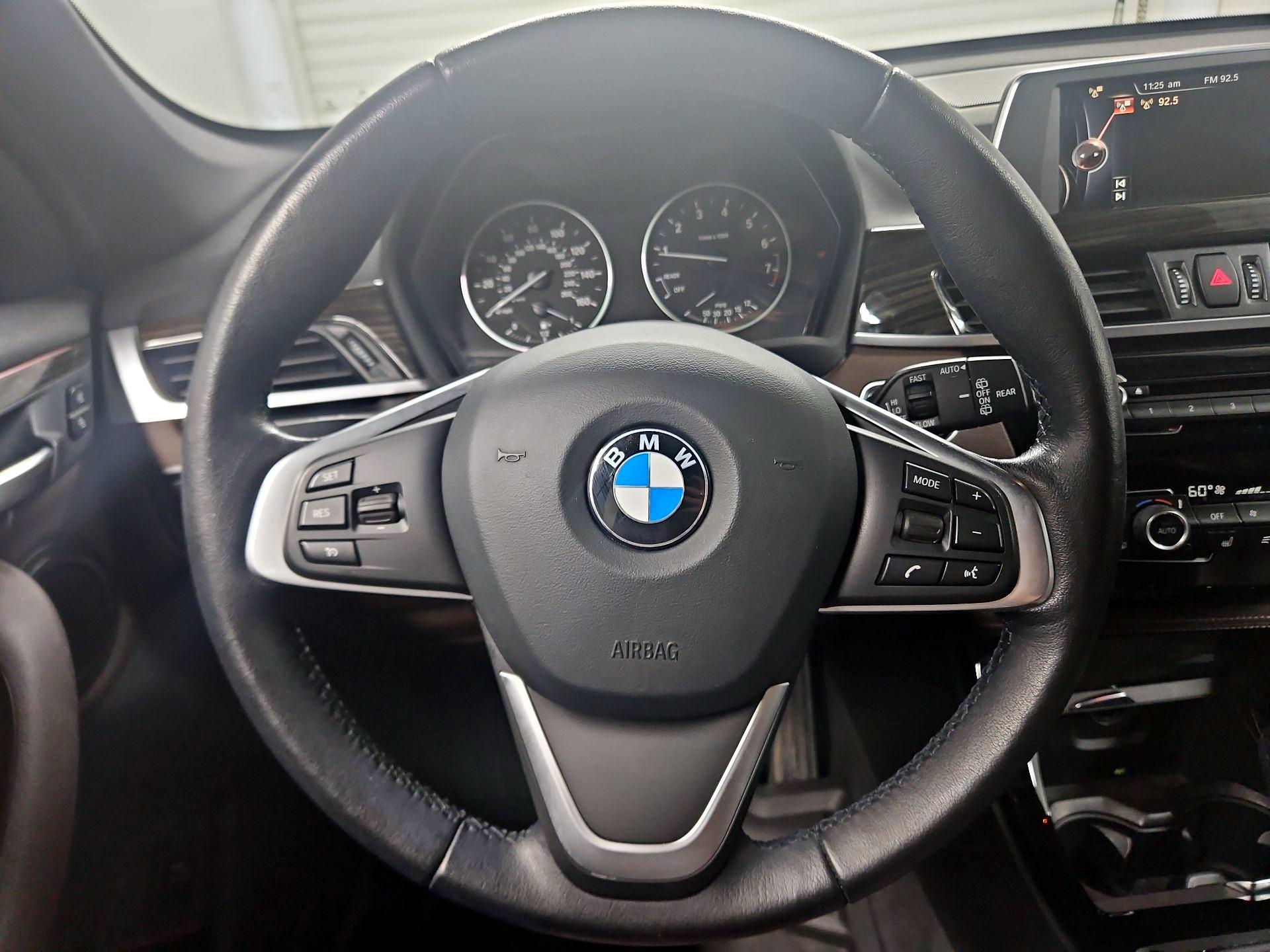 Thumbnail: 2016 BMW X1 - 10