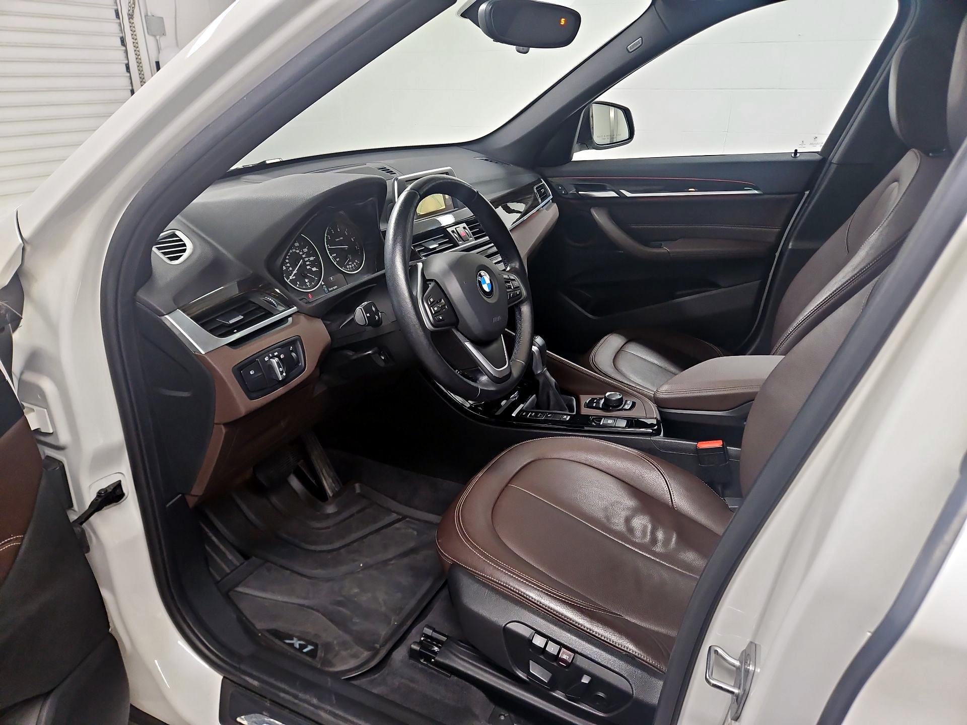 Thumbnail: 2016 BMW X1 - 11