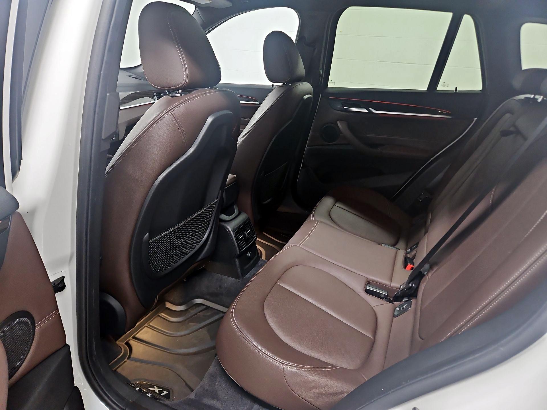 Thumbnail: 2016 BMW X1 - 20