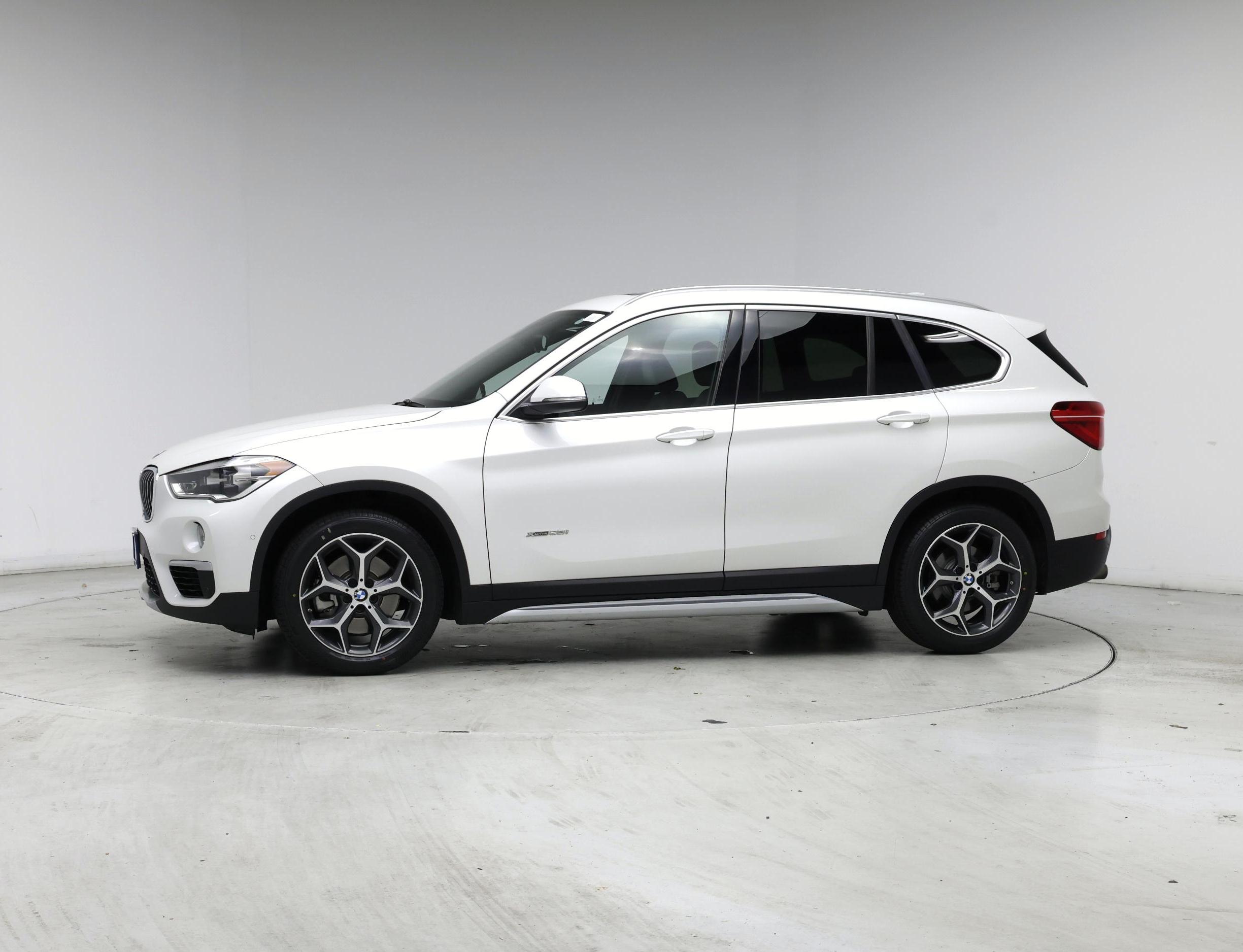 Thumbnail: 2016 BMW X1 - 3