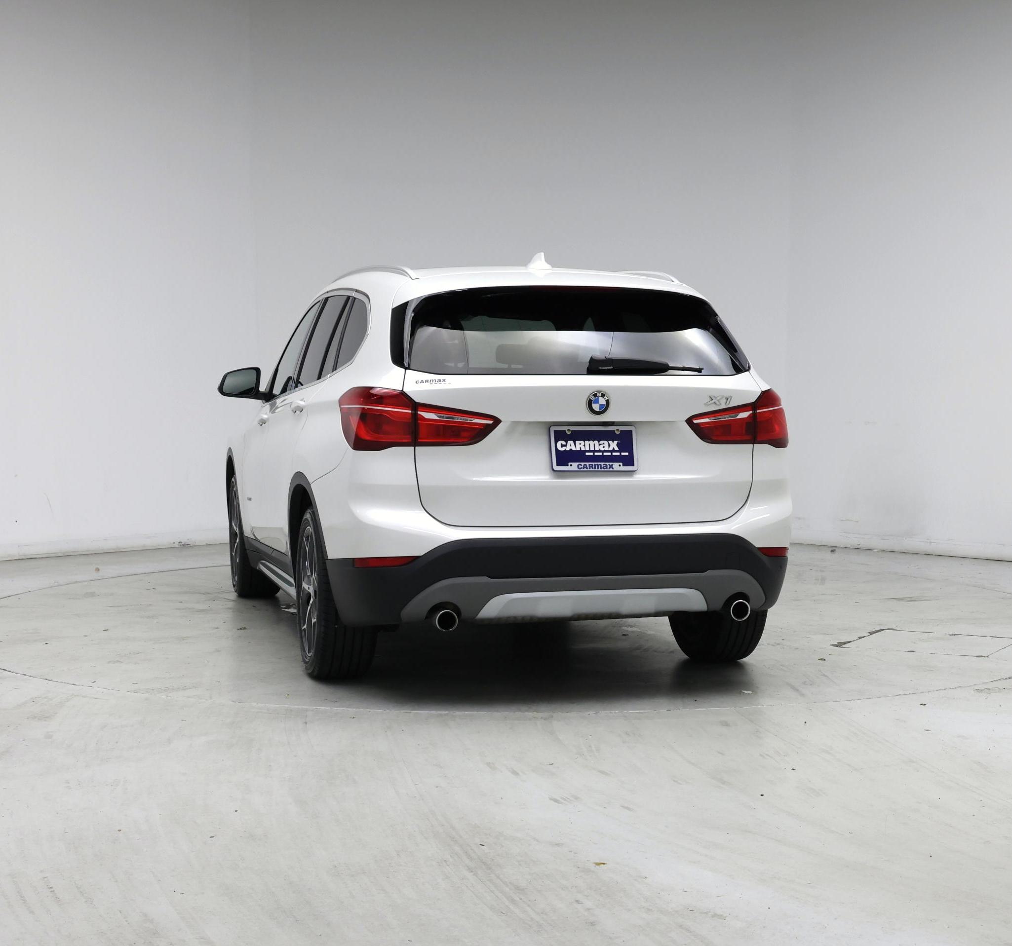 Thumbnail: 2016 BMW X1 - 6