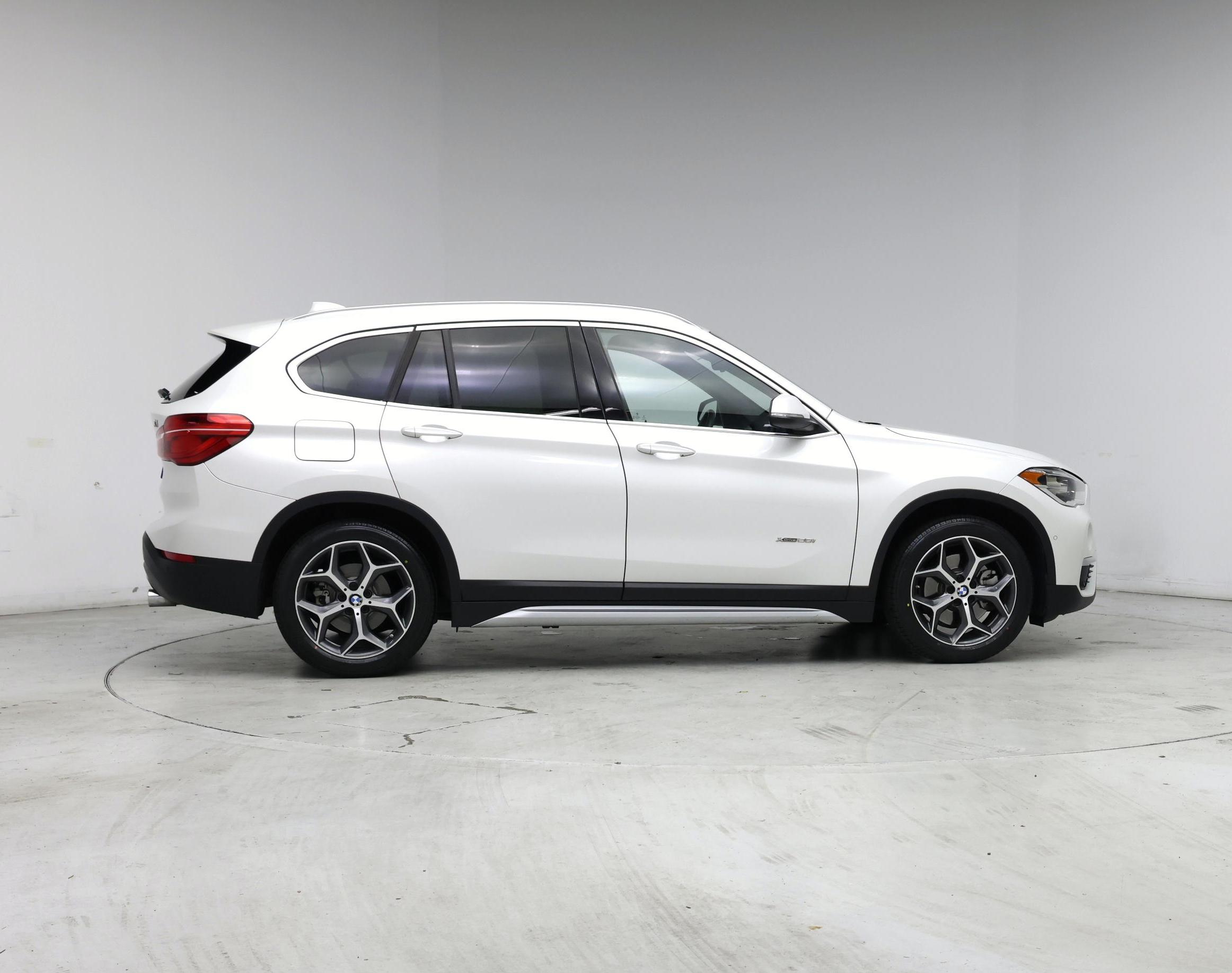 Thumbnail: 2016 BMW X1 - 7