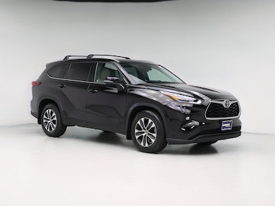 Black 2021 Toyota Highlander XLE