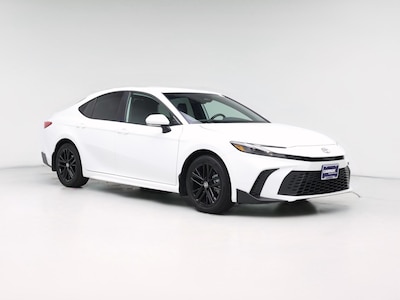 White 2025 Toyota Camry SE