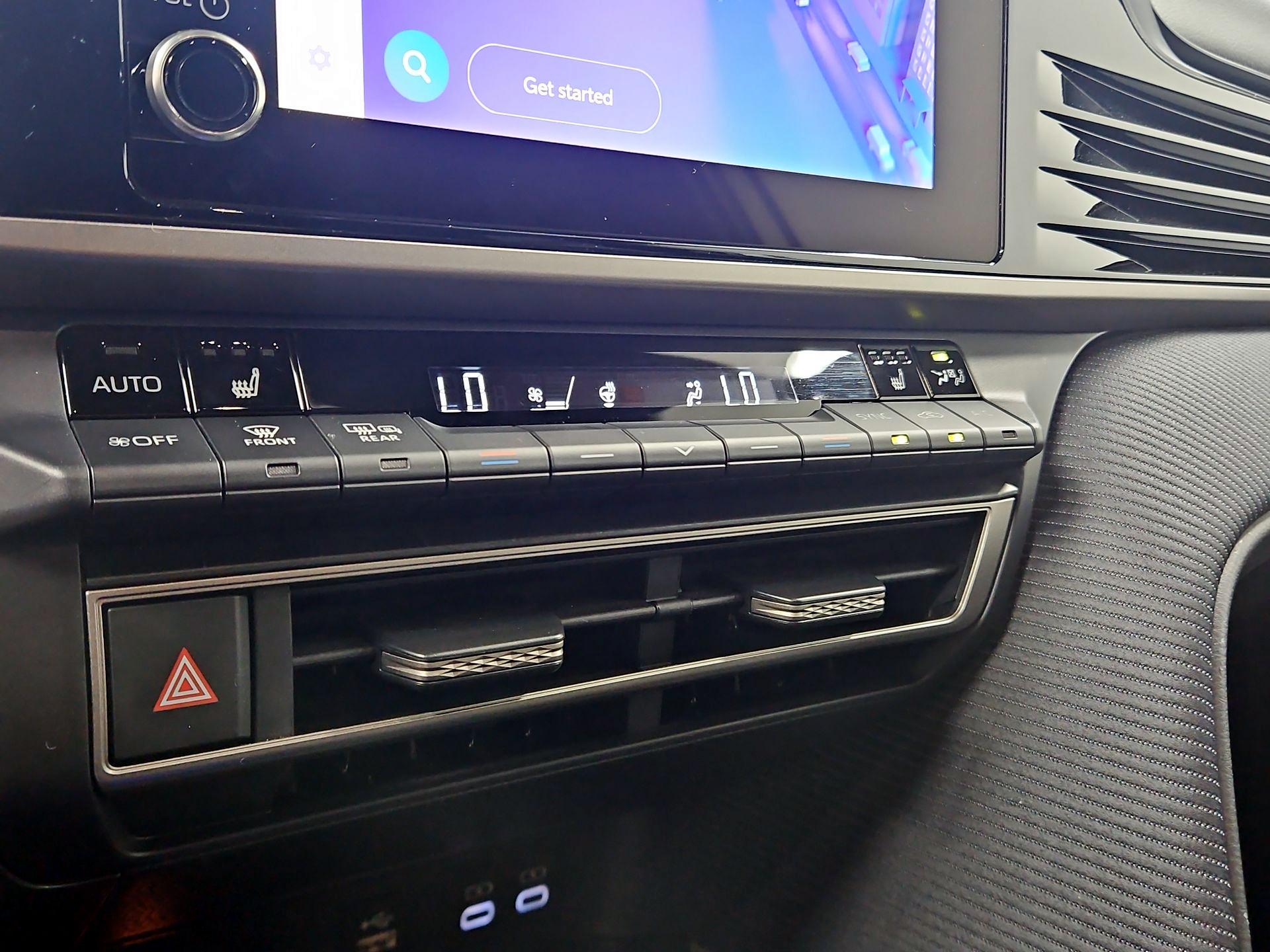 Thumbnail: 2025 Toyota Camry - 16