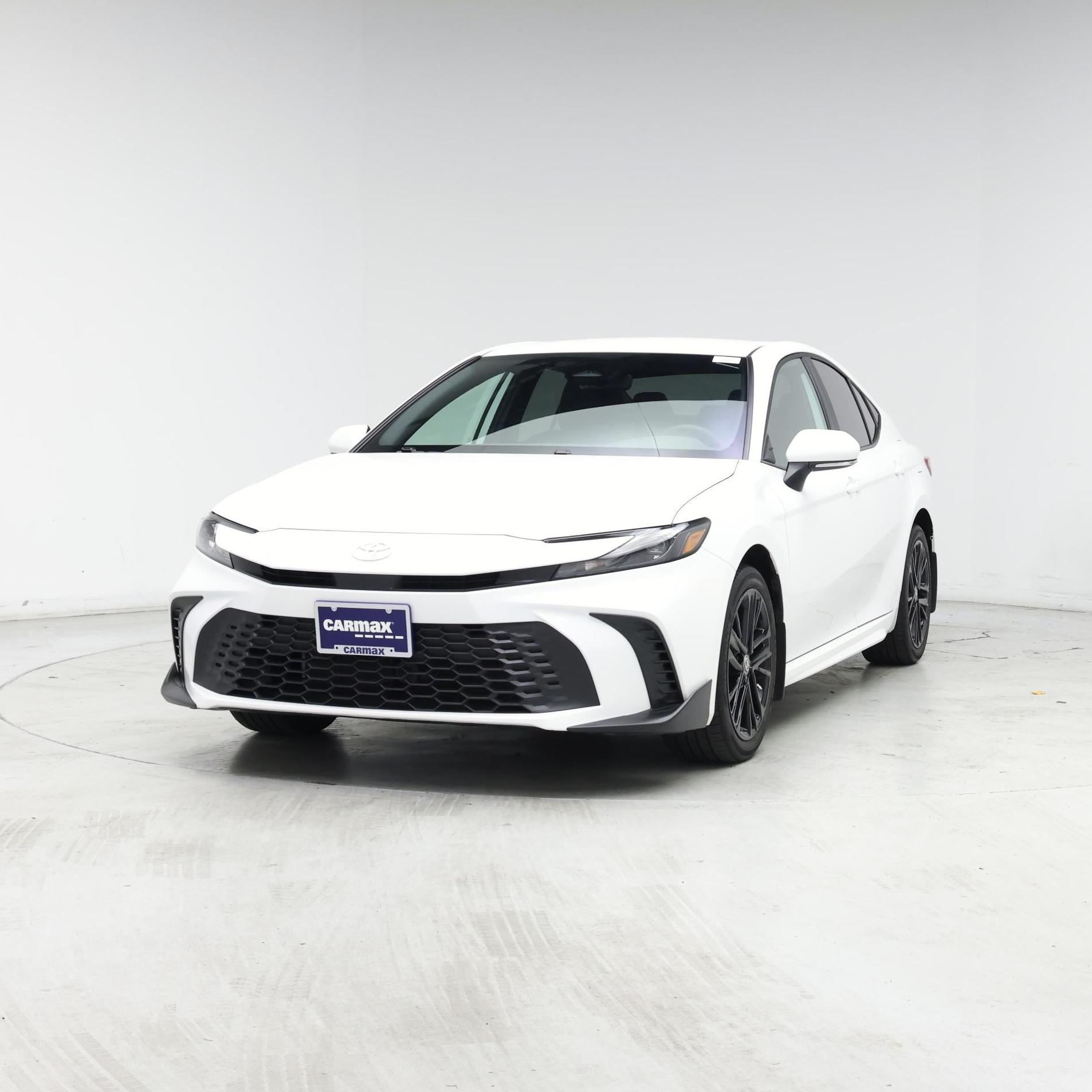 Thumbnail: 2025 Toyota Camry - 4