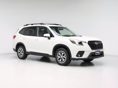 White 2023 Subaru Forester Premium