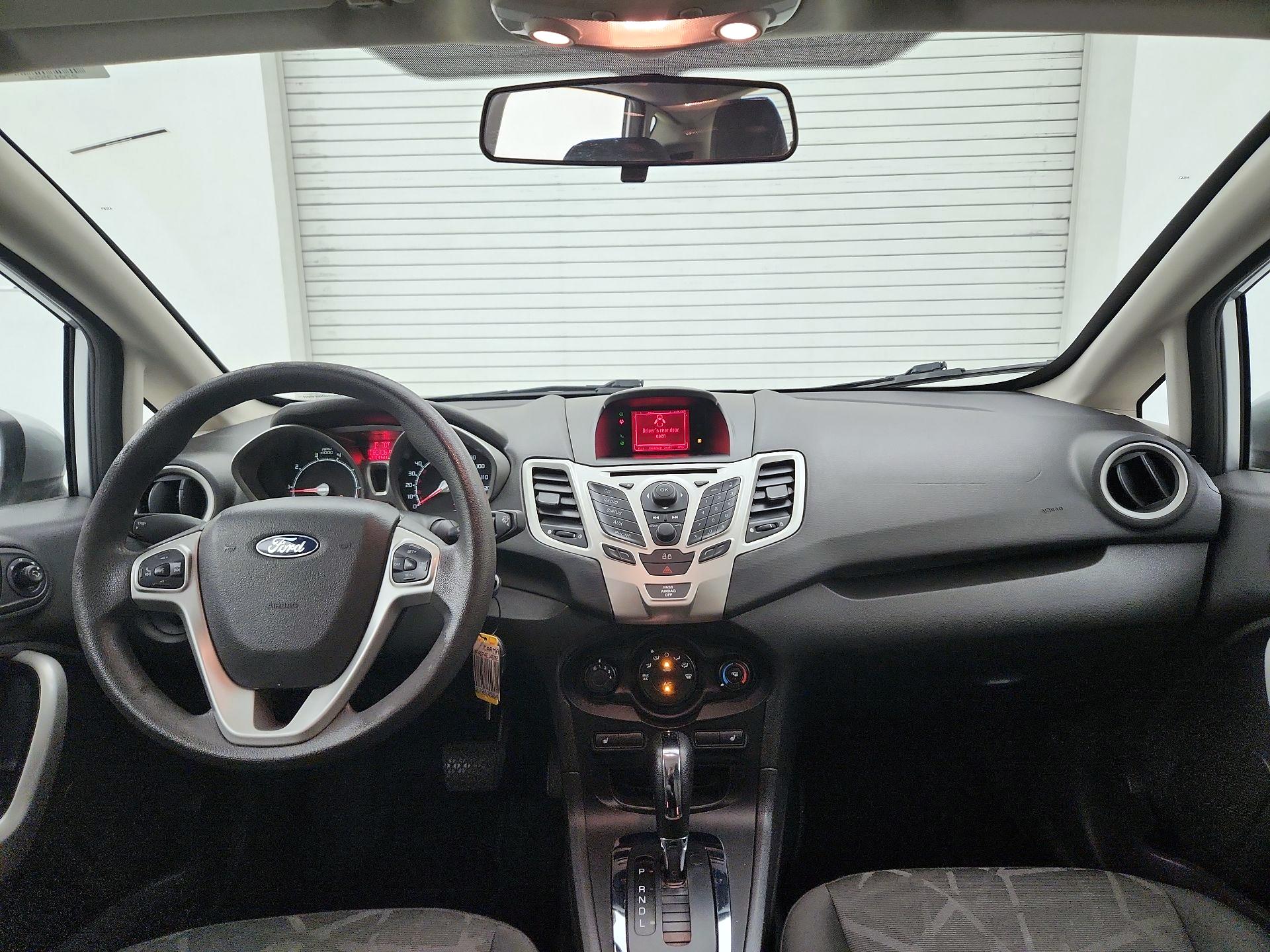 Thumbnail: 2013 Ford Fiesta - 9