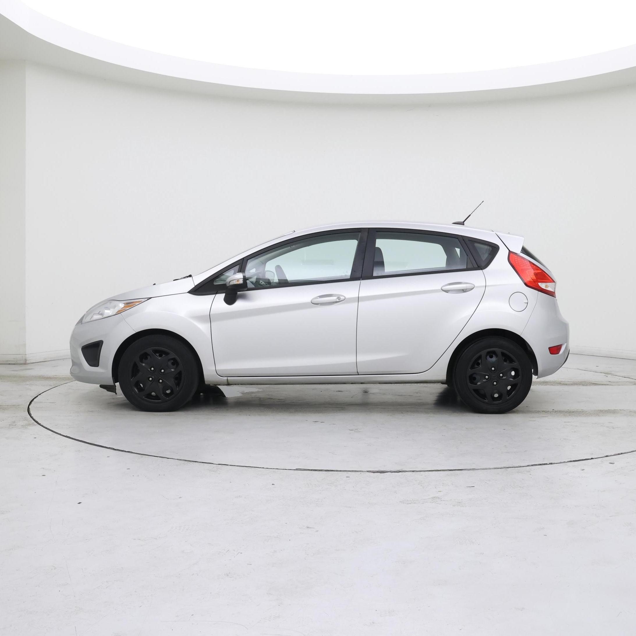 Thumbnail: 2013 Ford Fiesta - 3