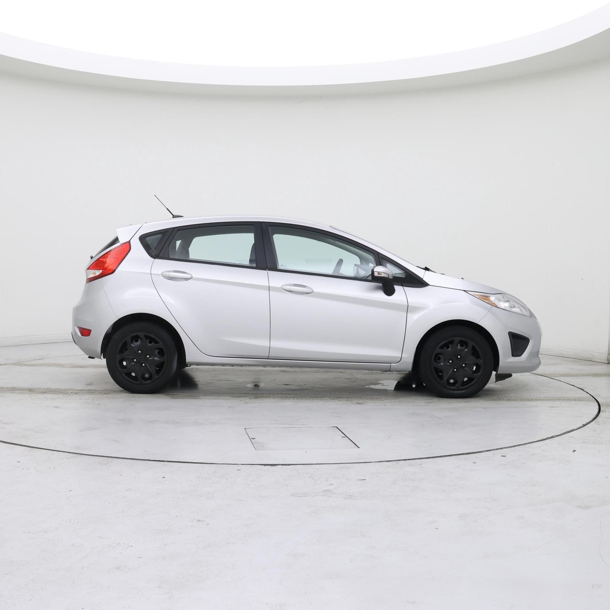 Thumbnail: 2013 Ford Fiesta - 7