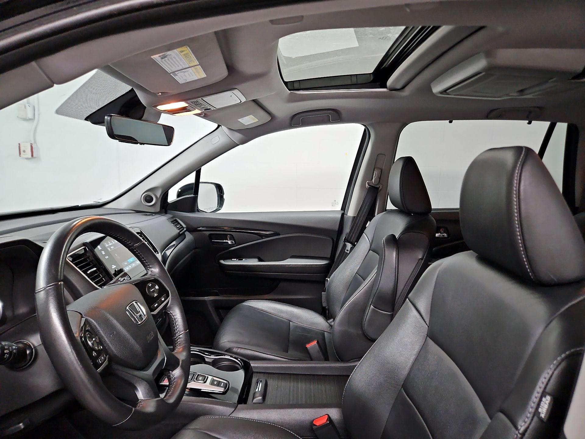 Thumbnail: 2019 Honda Pilot - 20