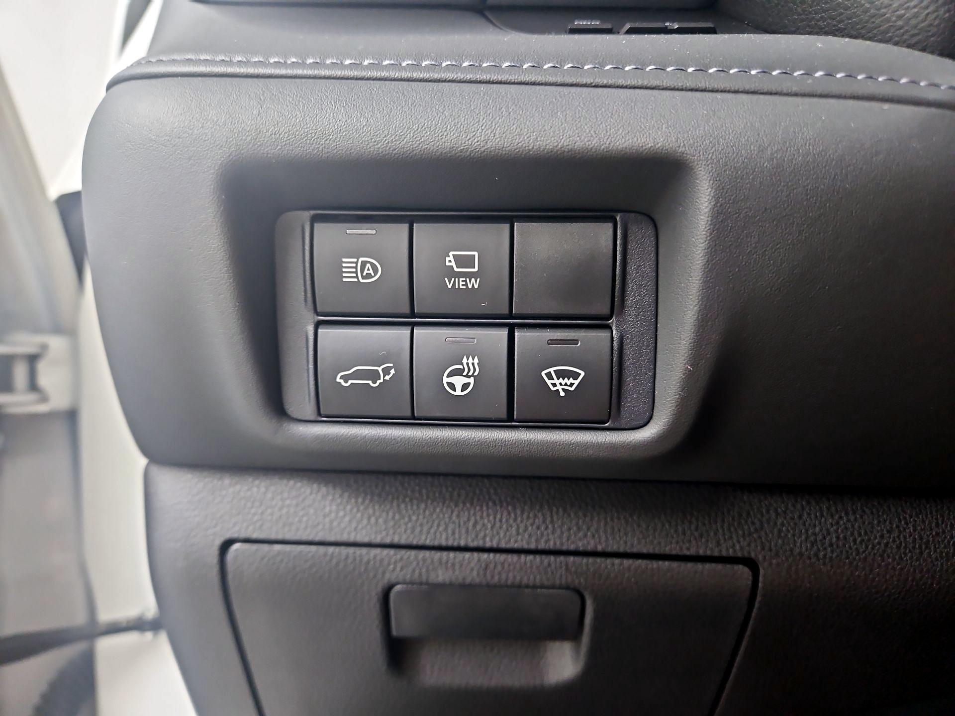 Thumbnail: 2021 Toyota Highlander - 13