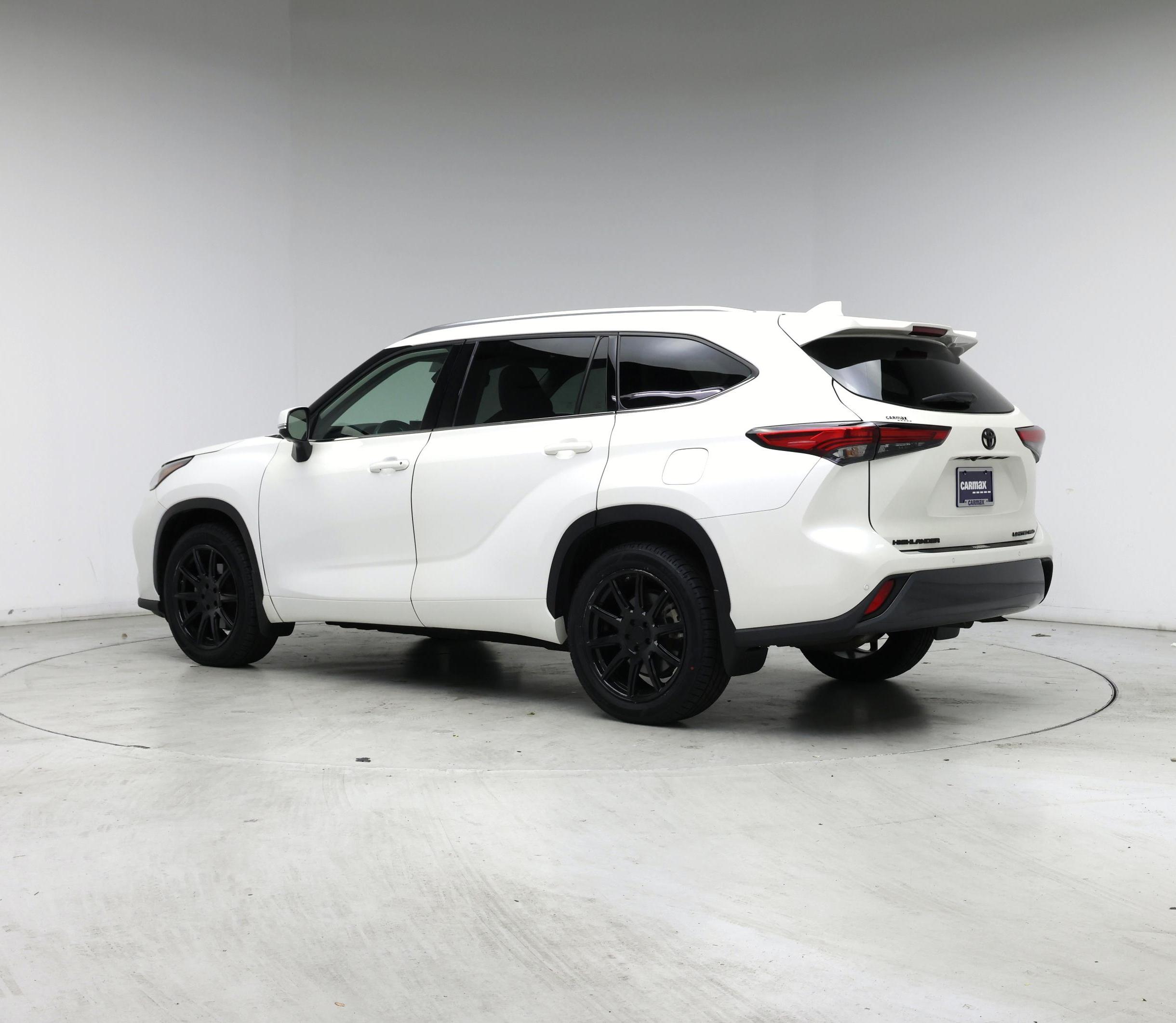 Thumbnail: 2021 Toyota Highlander - 2