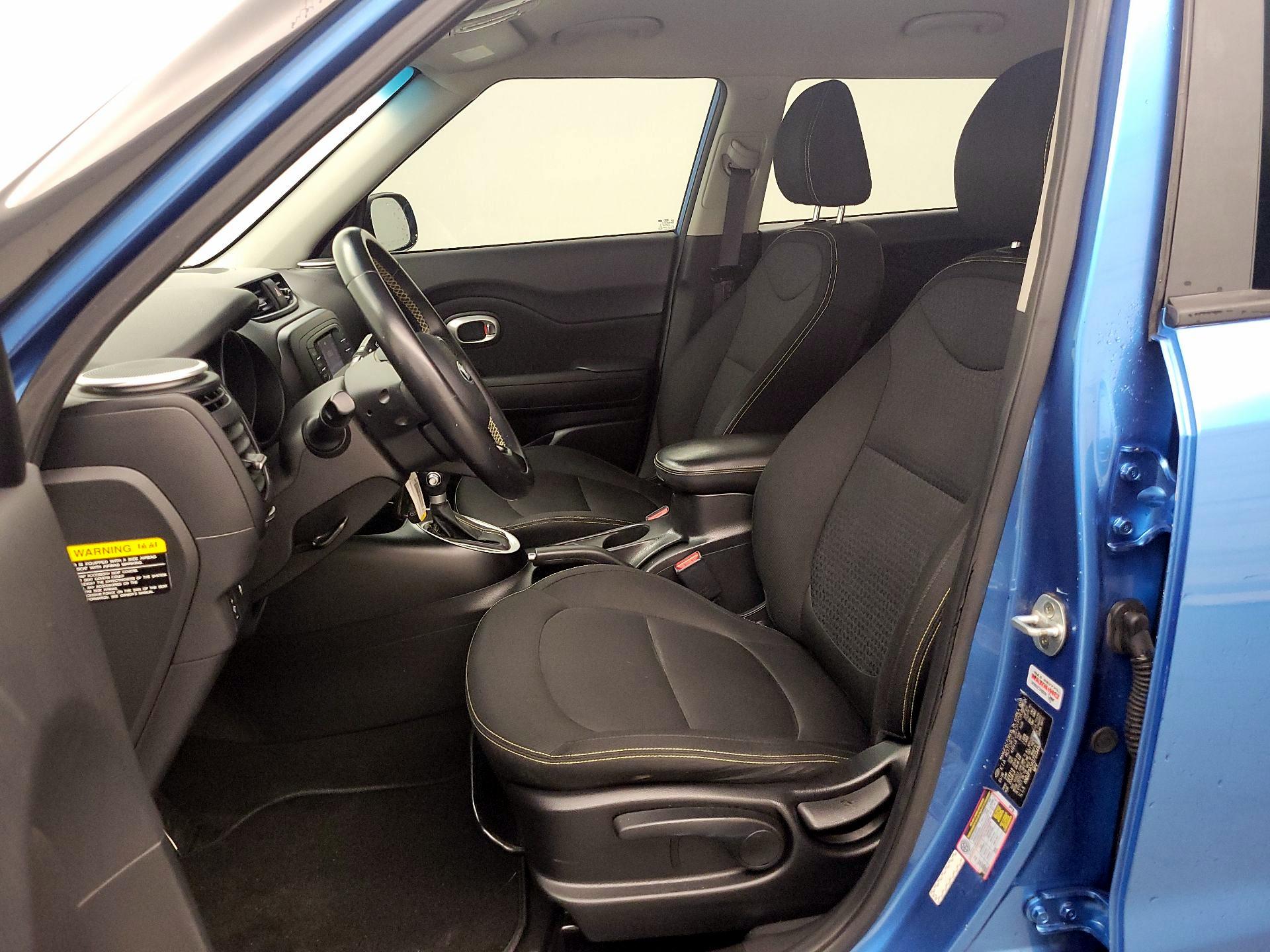 Thumbnail: 2016 Kia Soul - 11