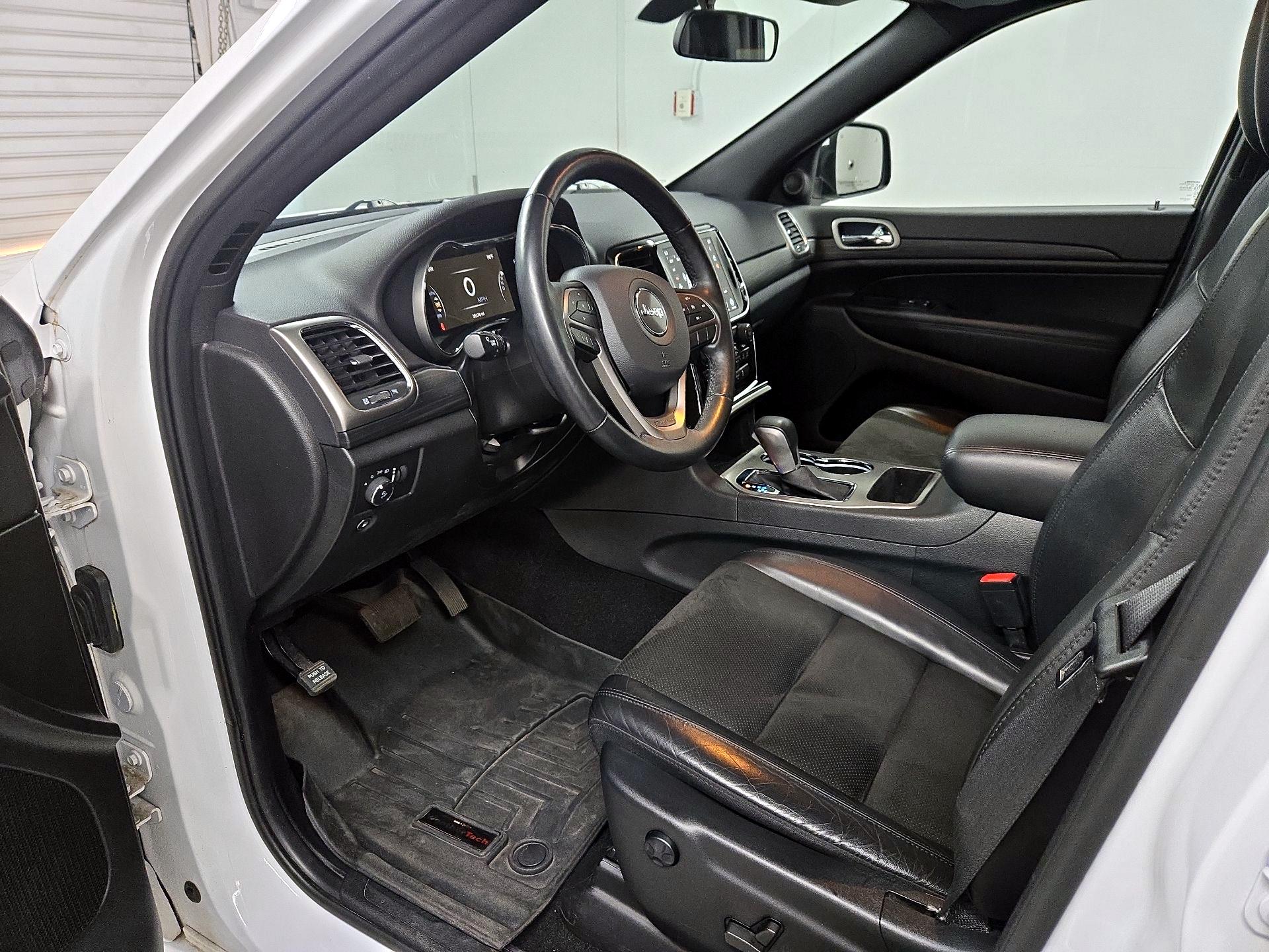 Thumbnail: 2021 Jeep Grand Cherokee - 11