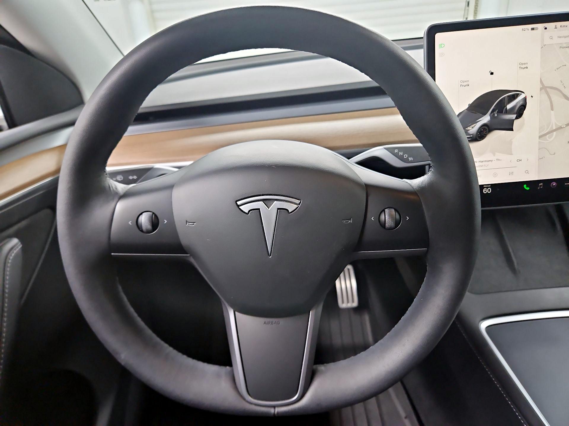 Thumbnail: 2023 Tesla Model Y - 10