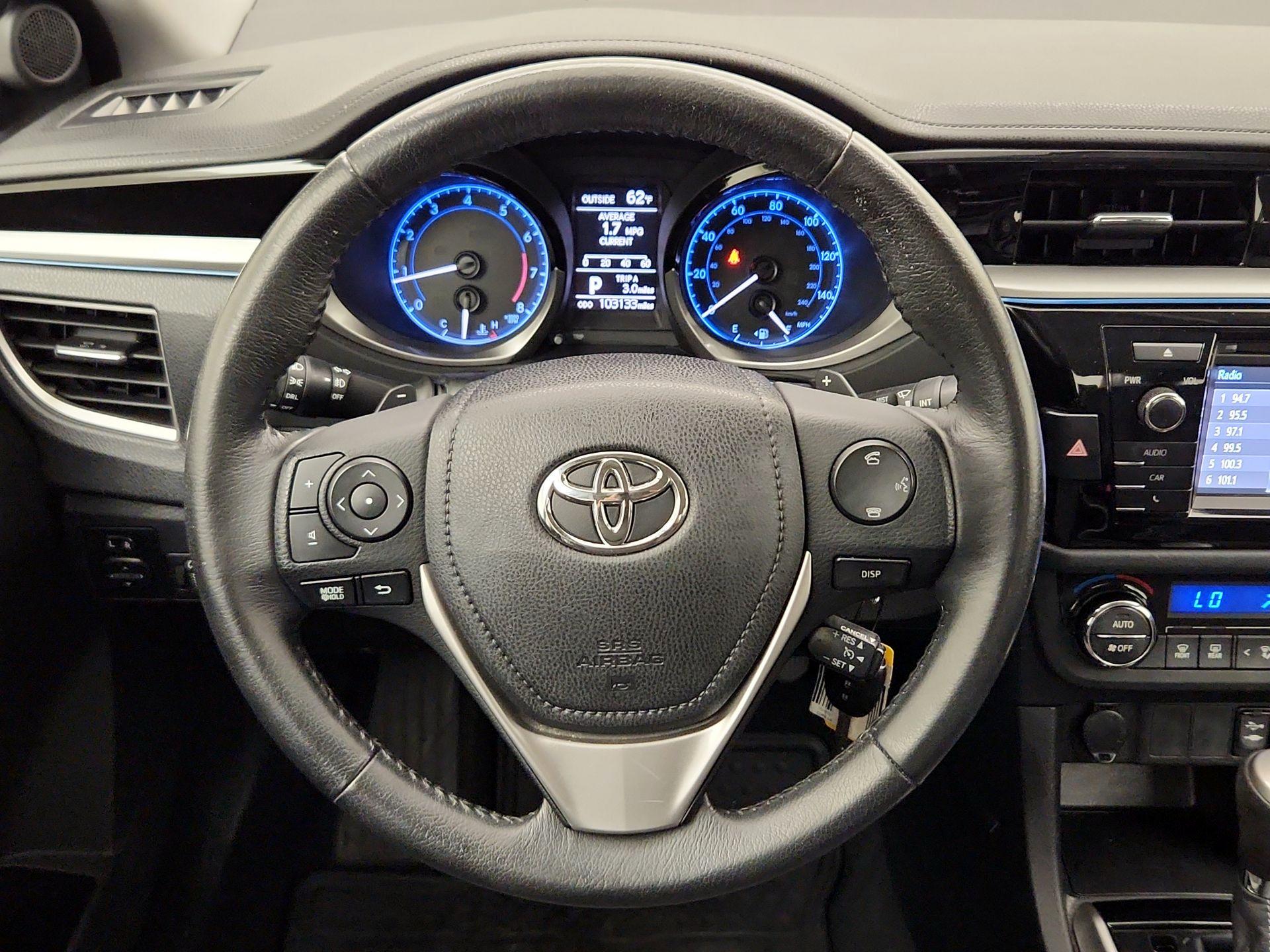 Thumbnail: 2015 Toyota Corolla - 10