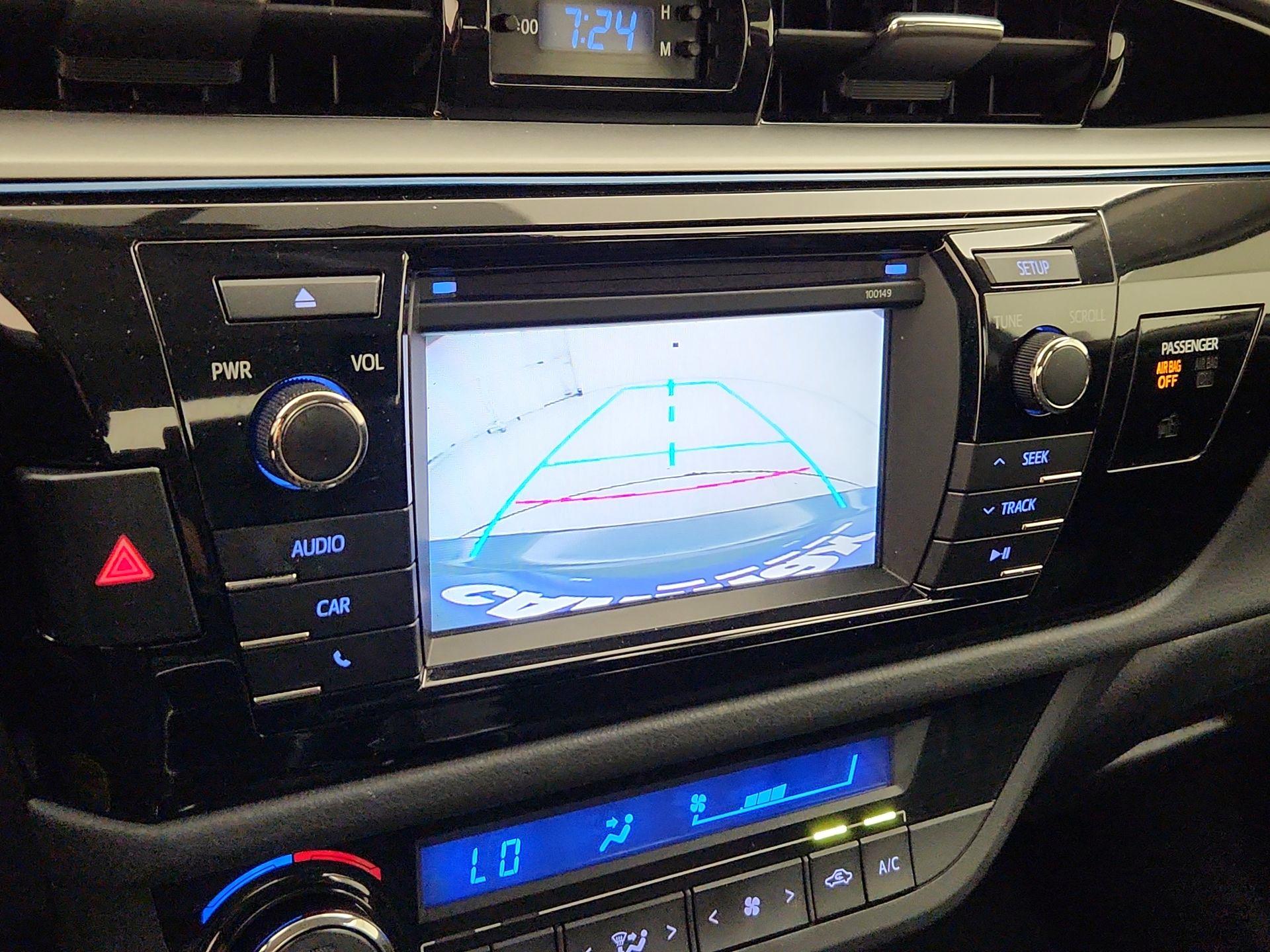 Thumbnail: 2015 Toyota Corolla - 14