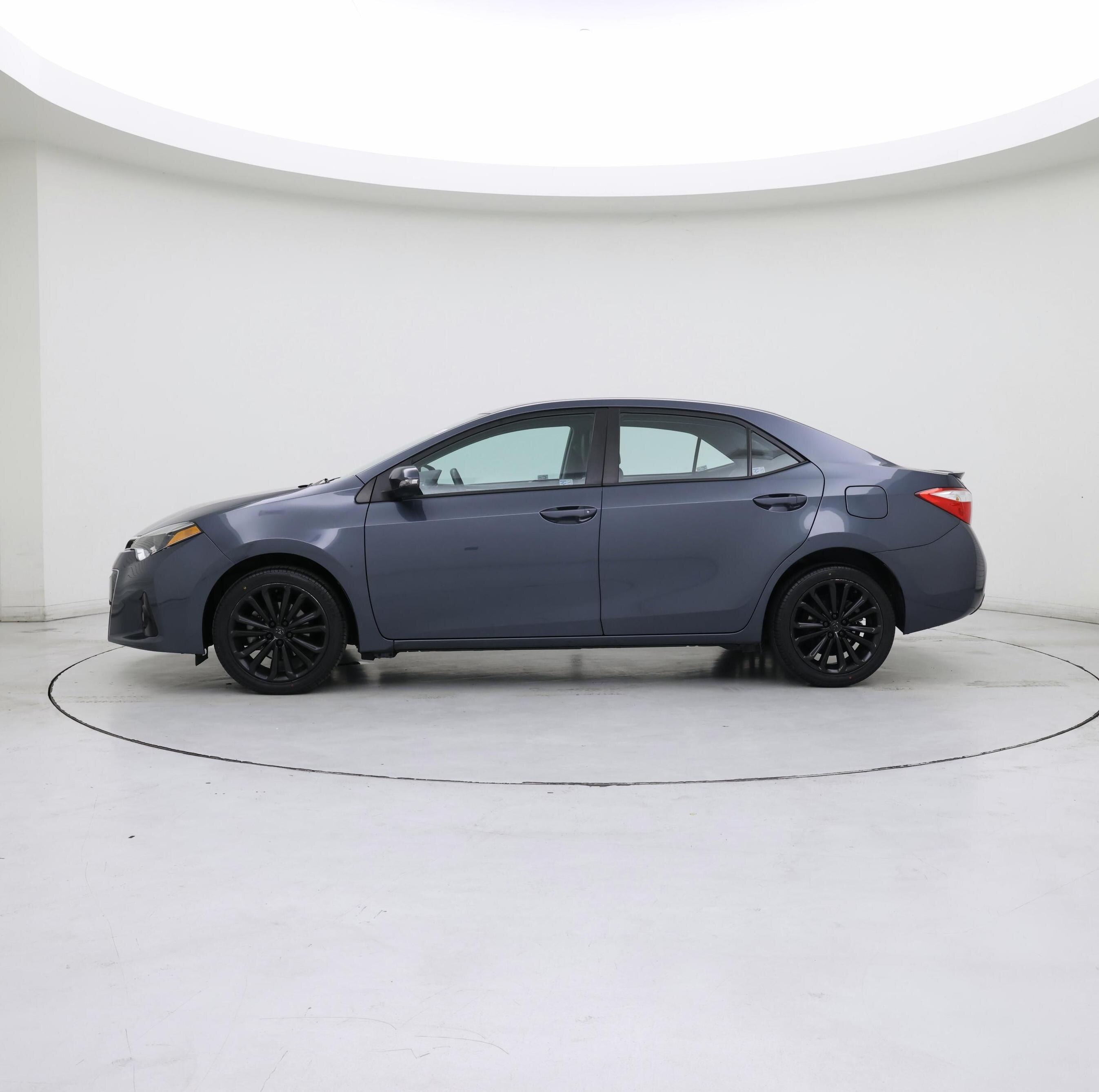 Thumbnail: 2015 Toyota Corolla - 3