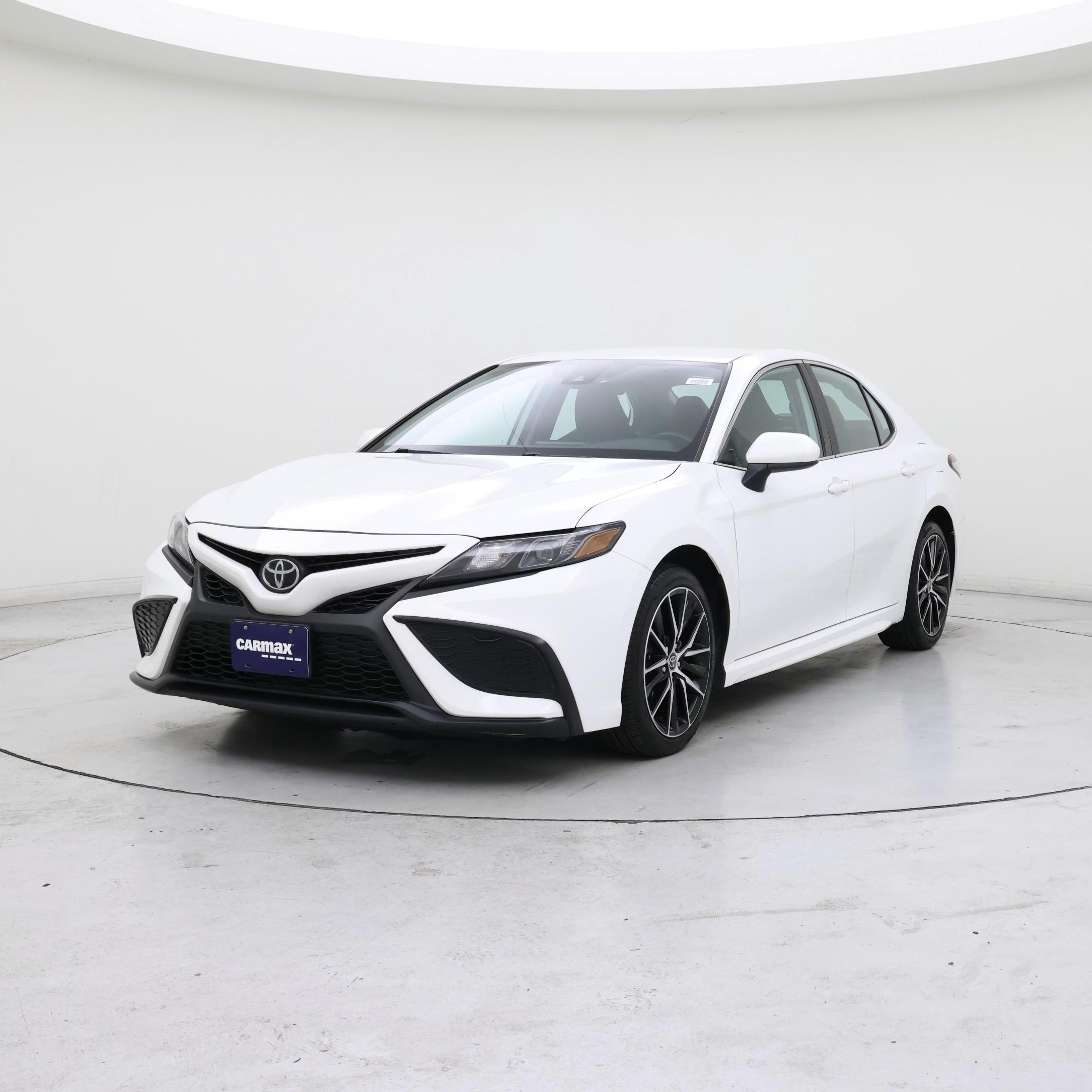 Thumbnail: 2021 Toyota Camry - 4