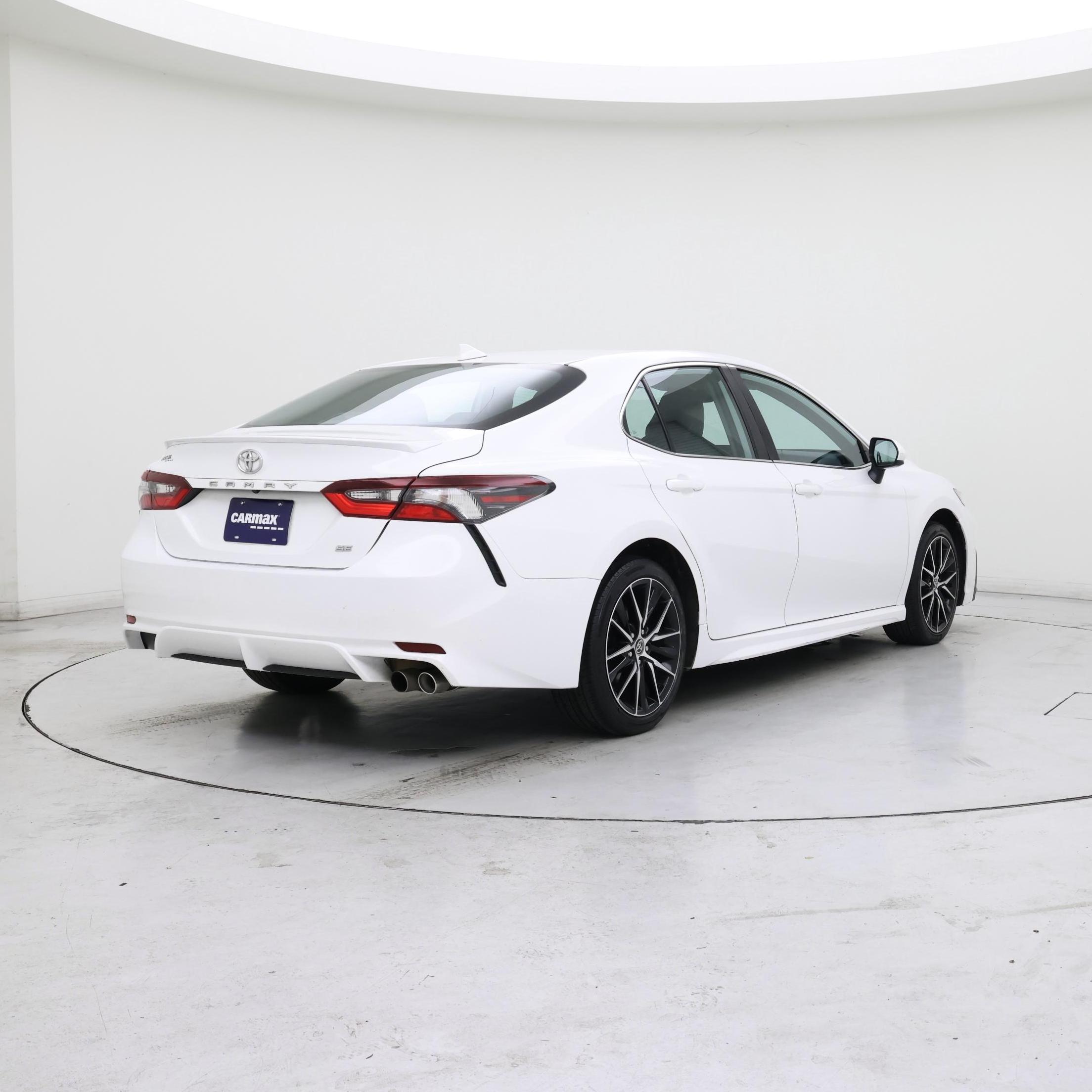 Thumbnail: 2021 Toyota Camry - 8