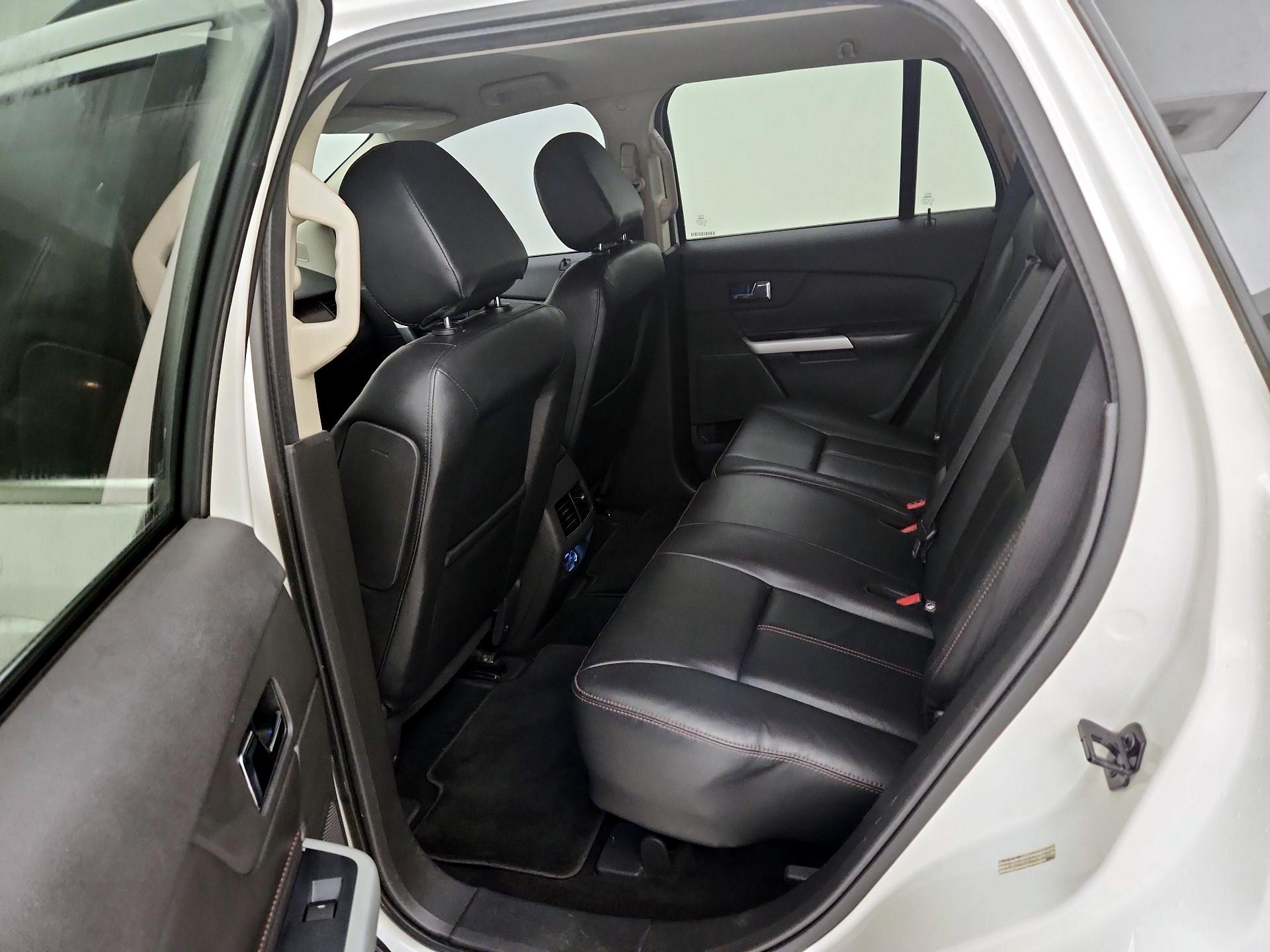 Thumbnail: 2014 Ford Edge - 19