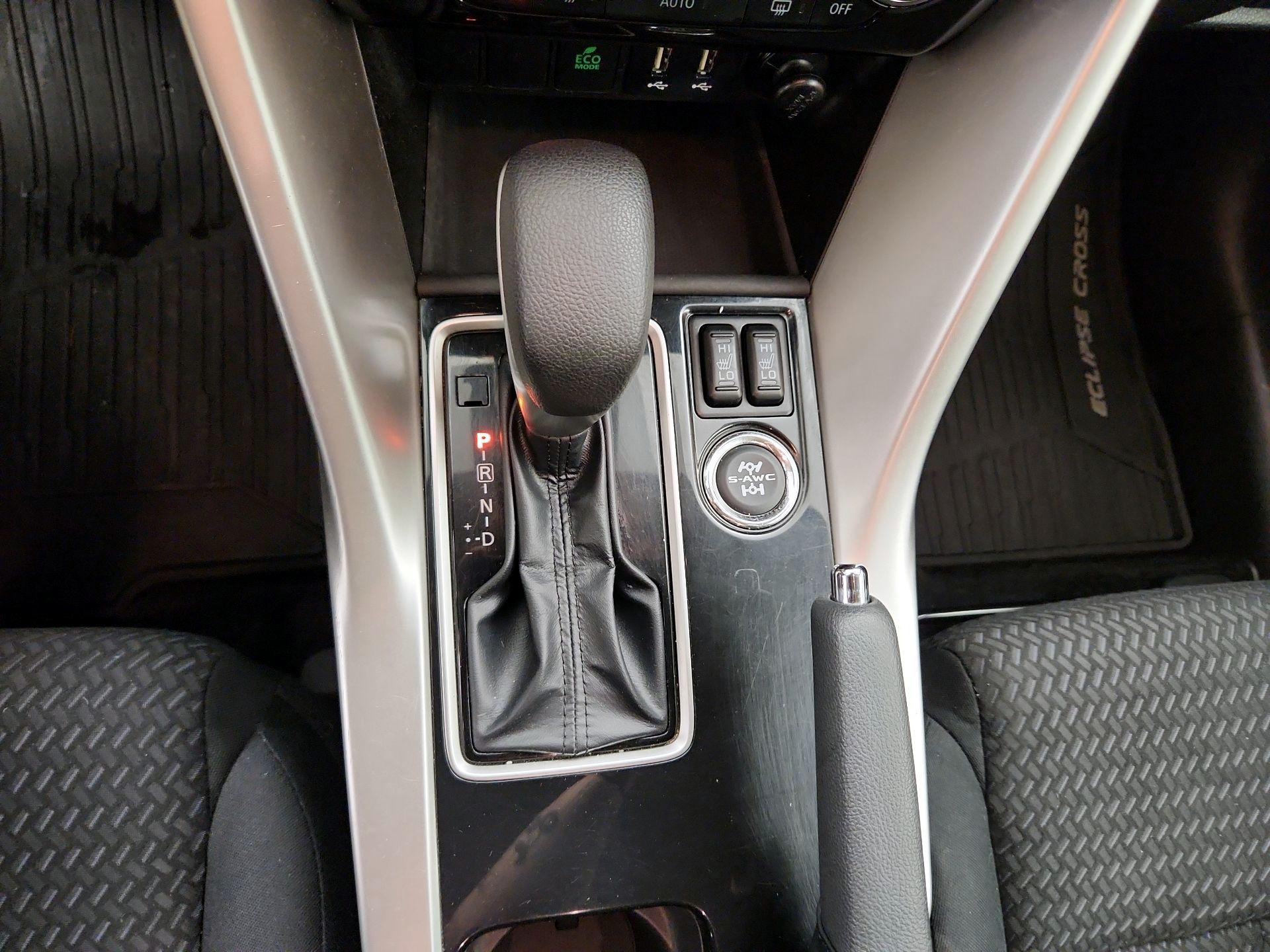 Thumbnail: 2022 Mitsubishi Eclipse Cross - 17