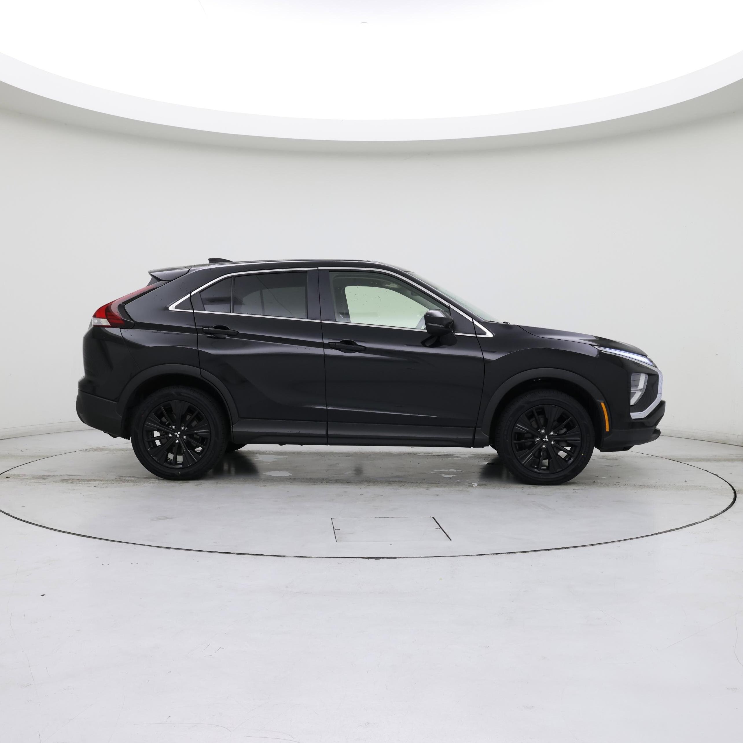 Thumbnail: 2022 Mitsubishi Eclipse Cross - 7