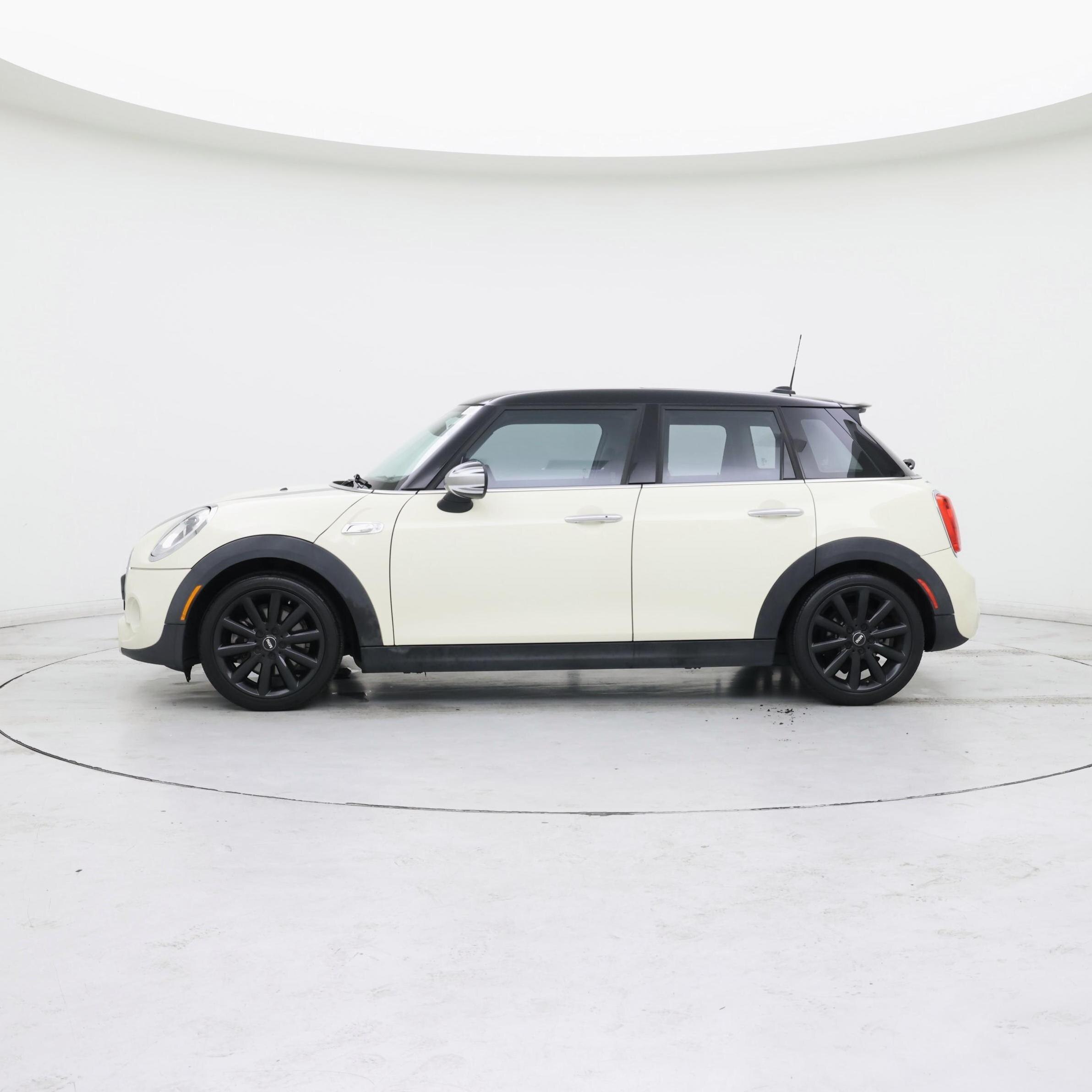 Thumbnail: 2015 MINI Cooper Hardtop - 3
