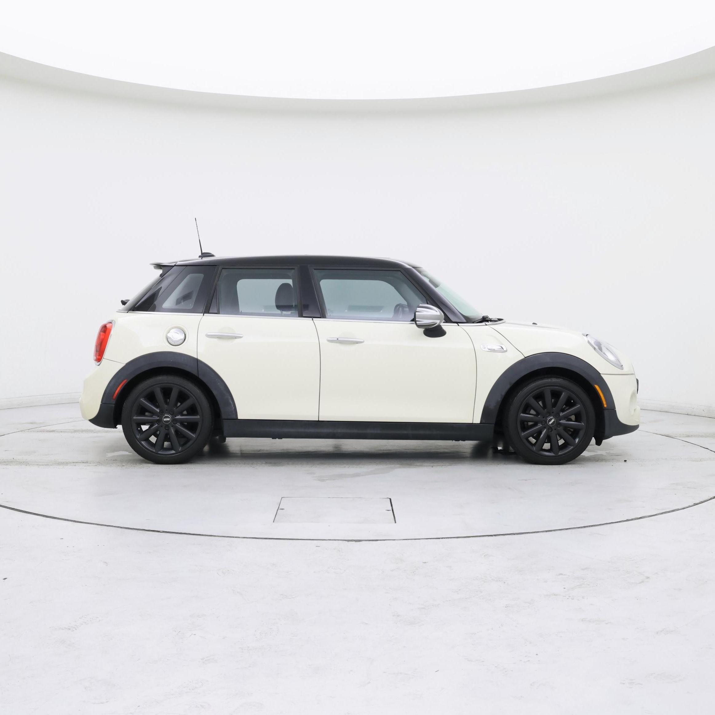 Thumbnail: 2015 MINI Cooper Hardtop - 7