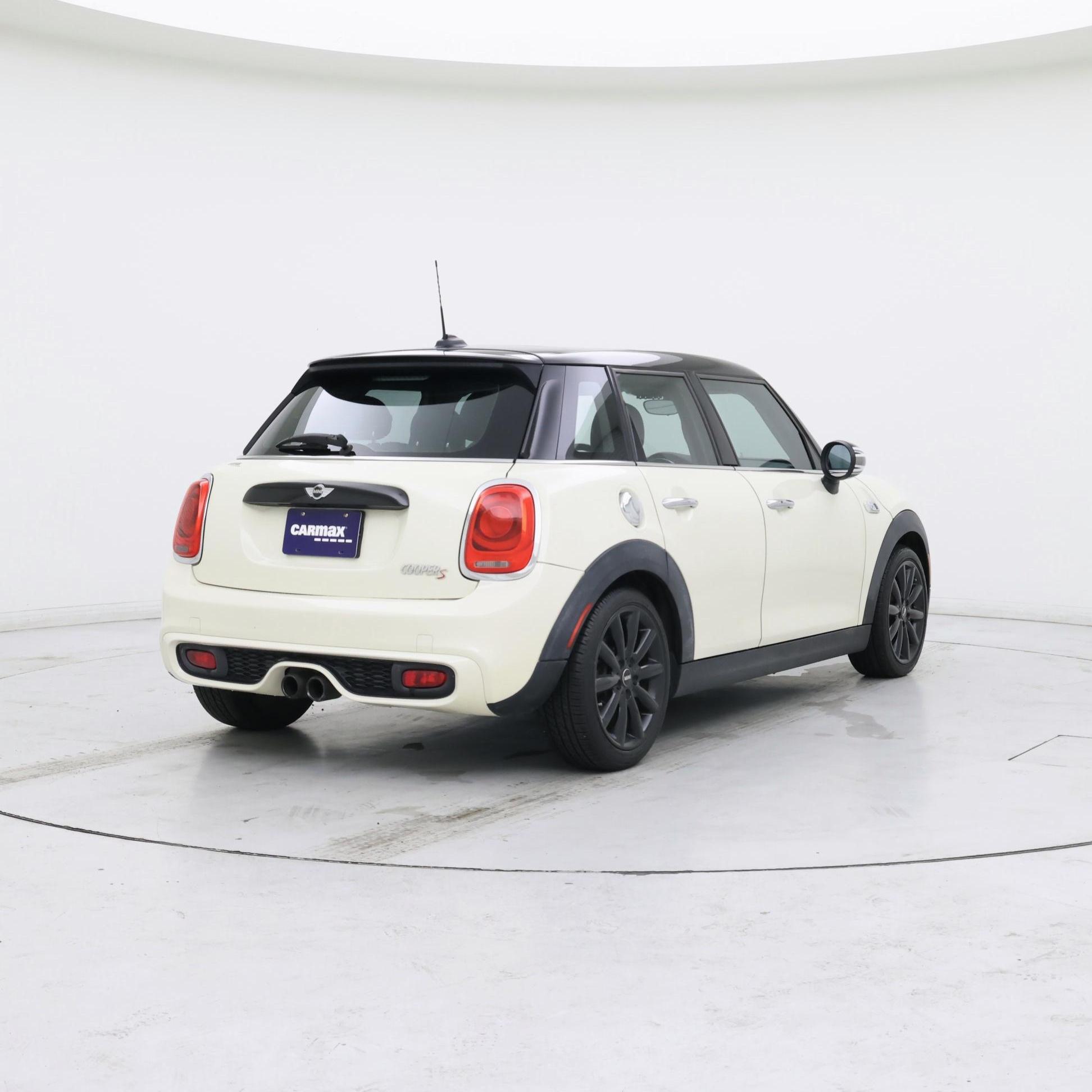 Thumbnail: 2015 MINI Cooper Hardtop - 8