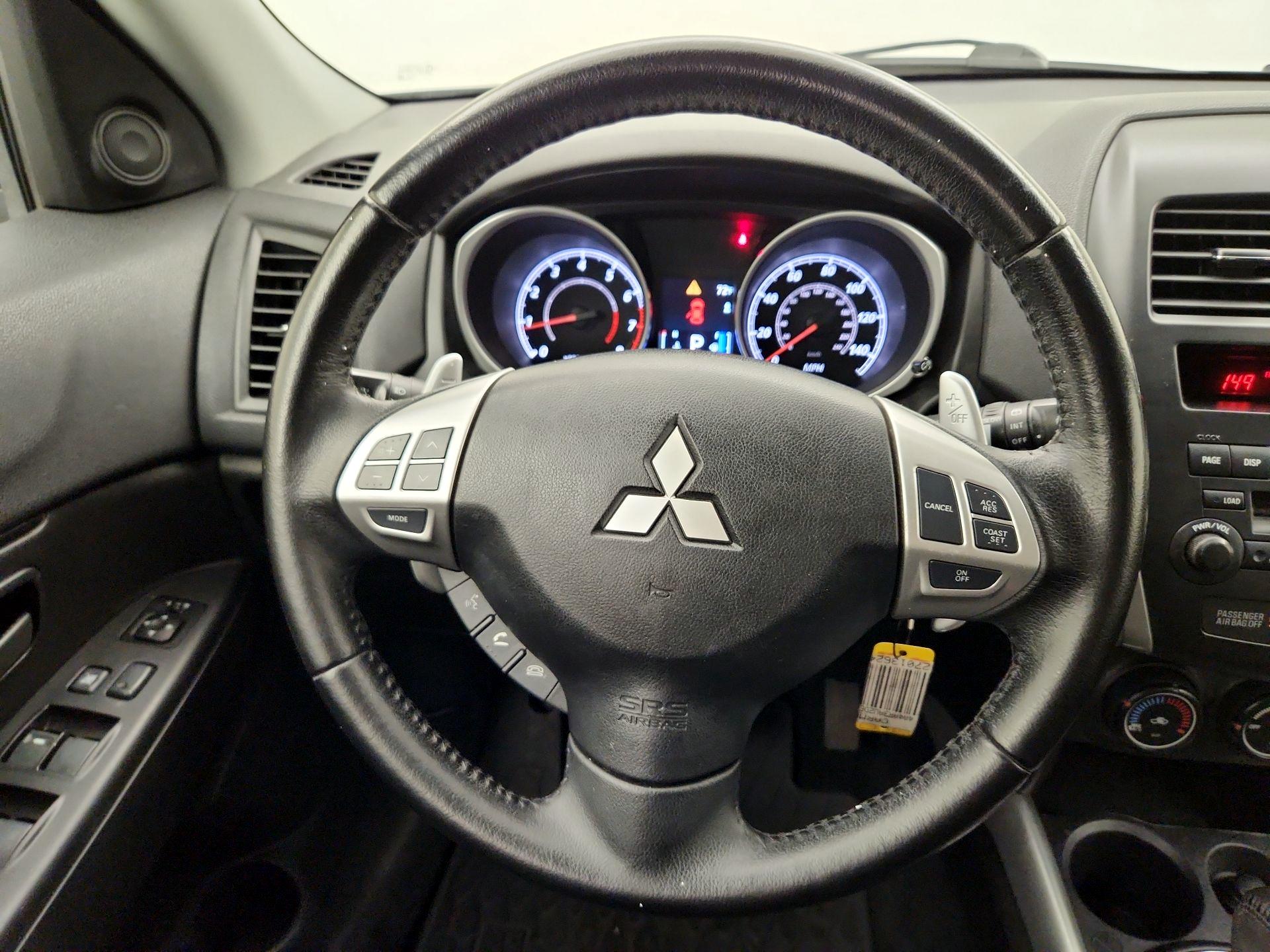 Thumbnail: 2013 Mitsubishi Outlander Sport - 10