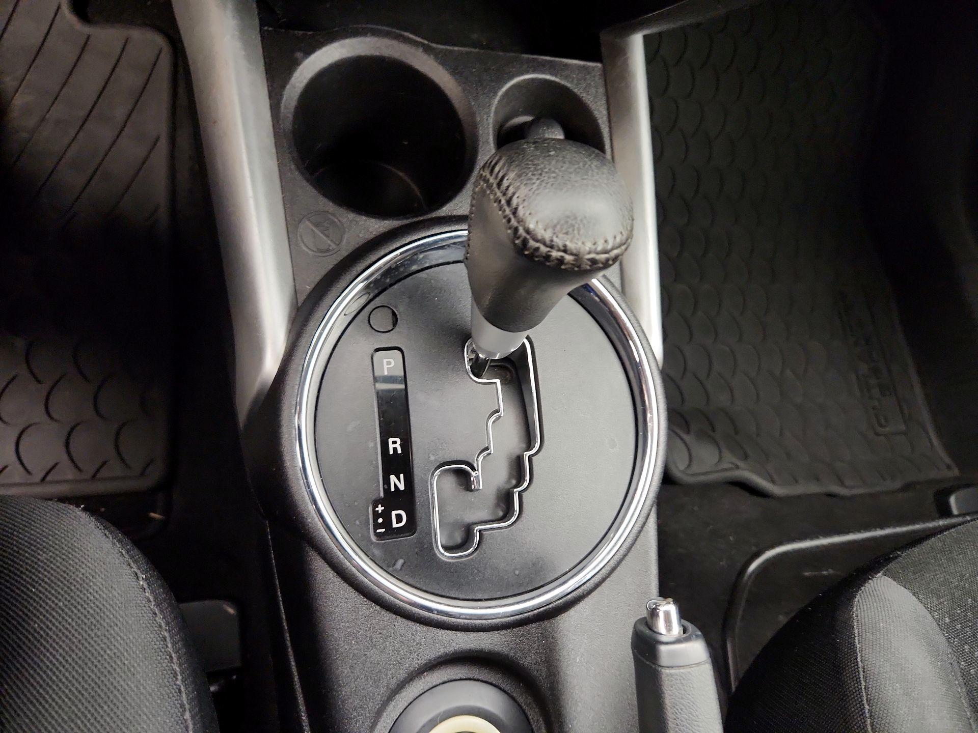 Thumbnail: 2013 Mitsubishi Outlander Sport - 16